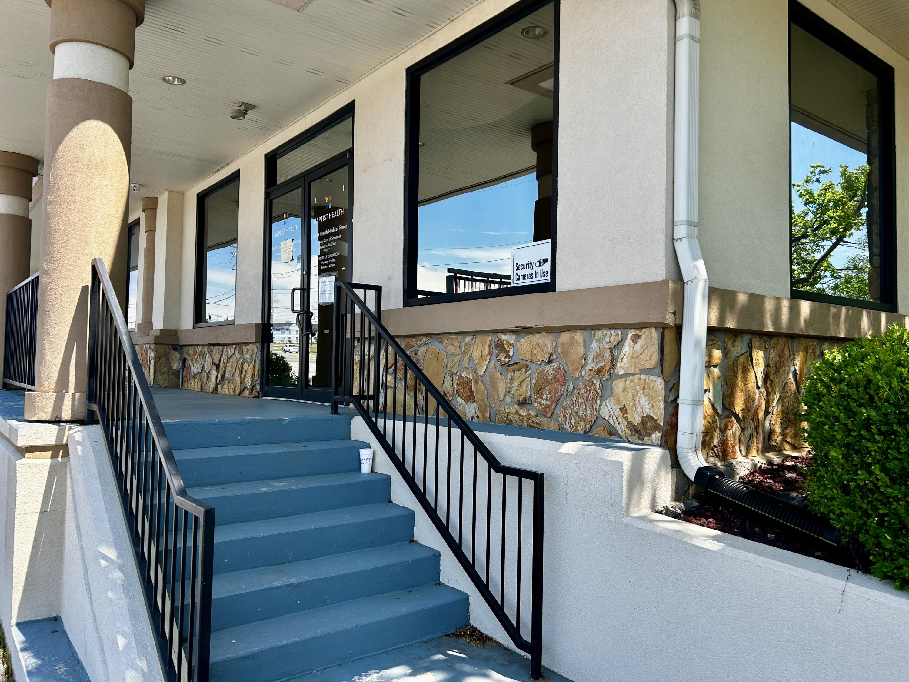 754 S 27 Highway Property Photo 8