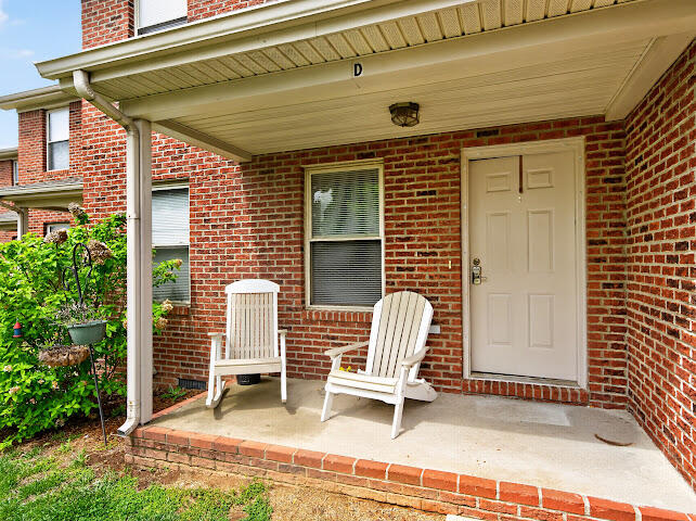 502 Tecumseh Trail D Property Photo 1