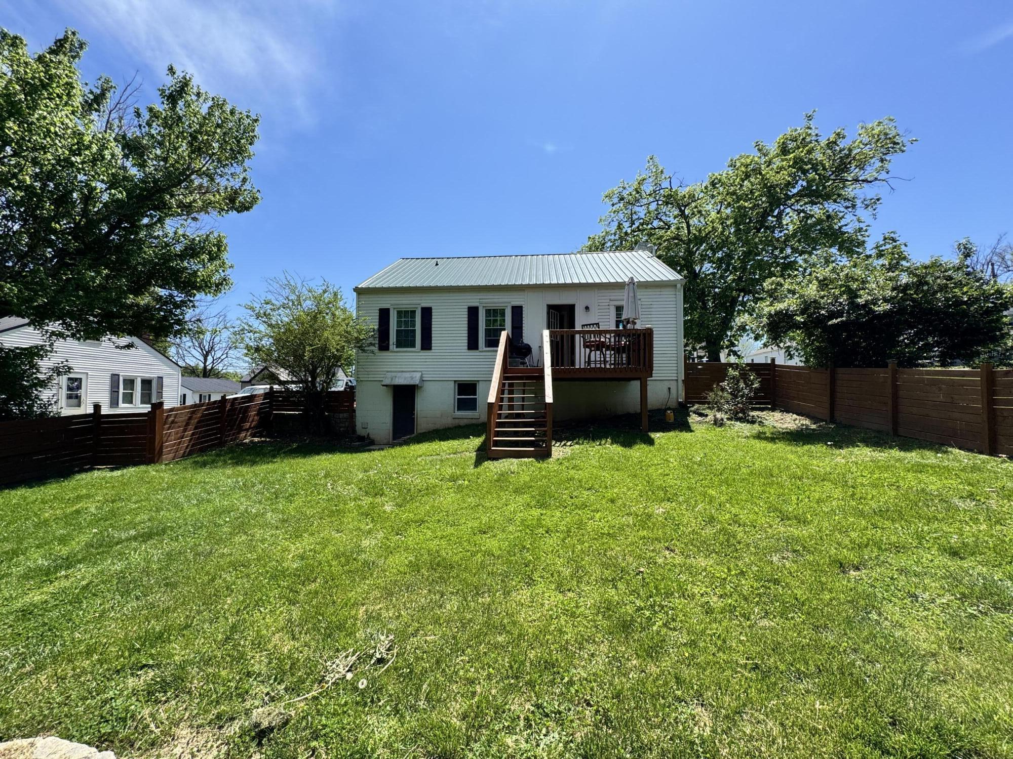 111 Dickerson Court Property Photo 17