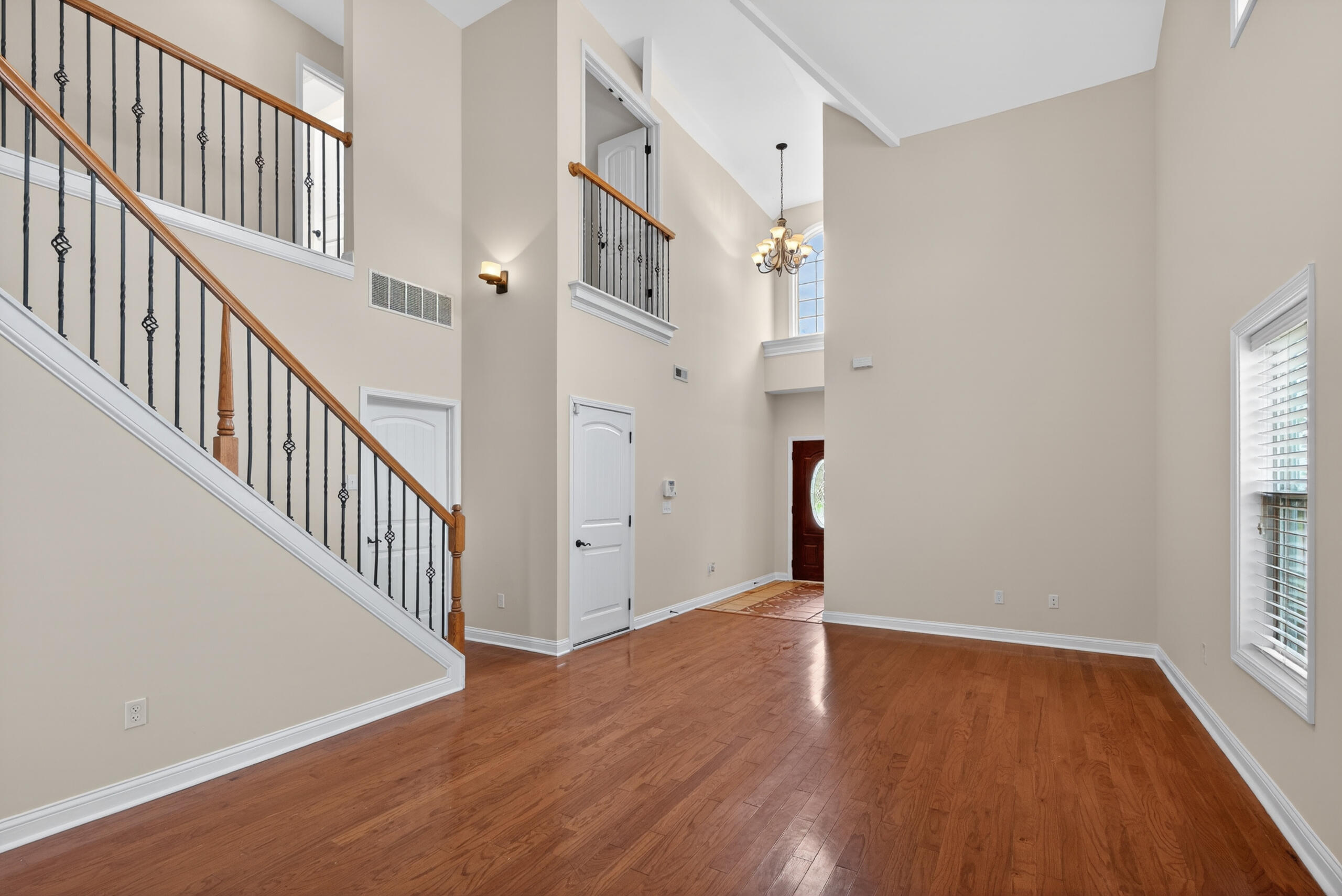 3373 Hibernia Pass Property Photo 10