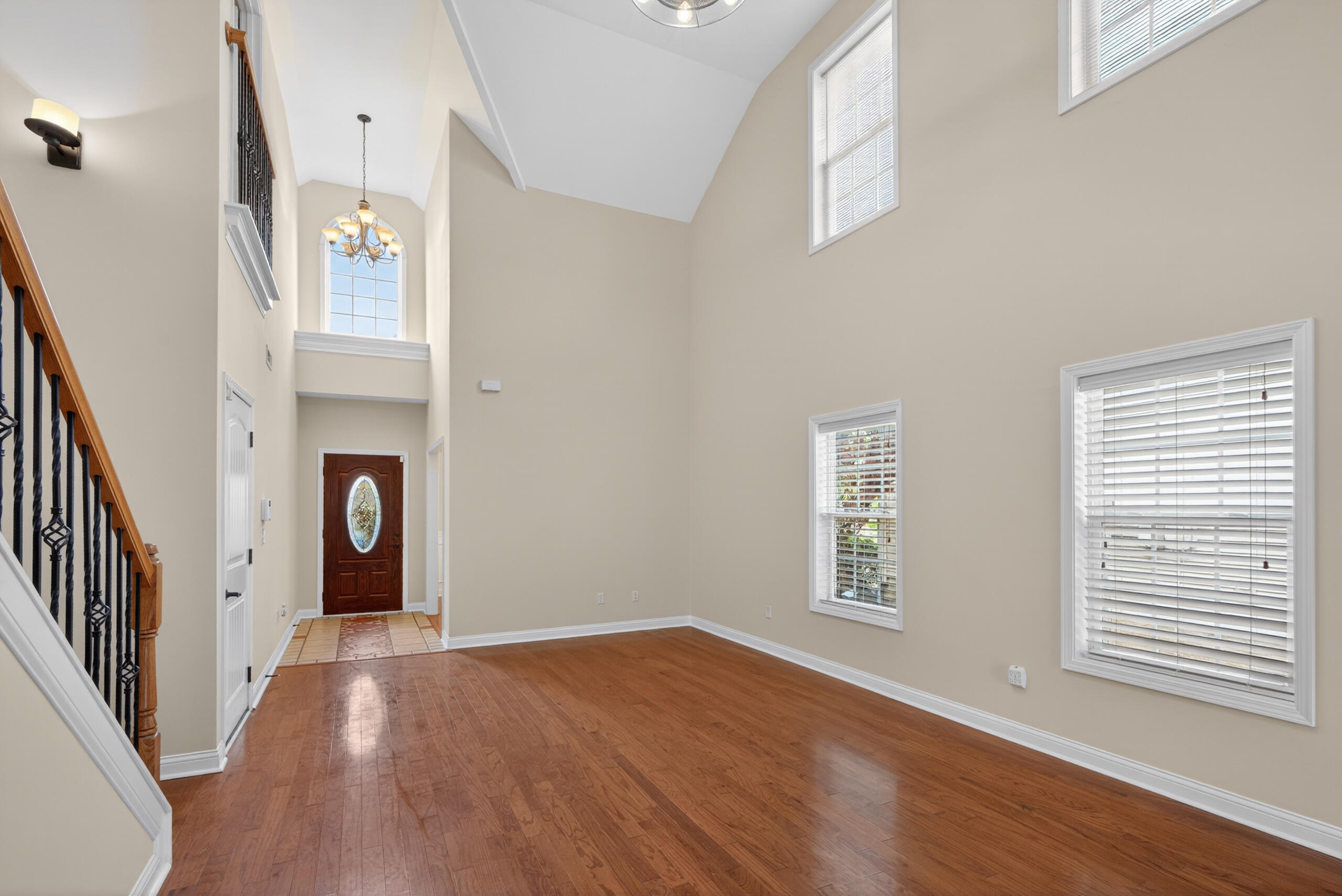 3373 Hibernia Pass Property Photo 11