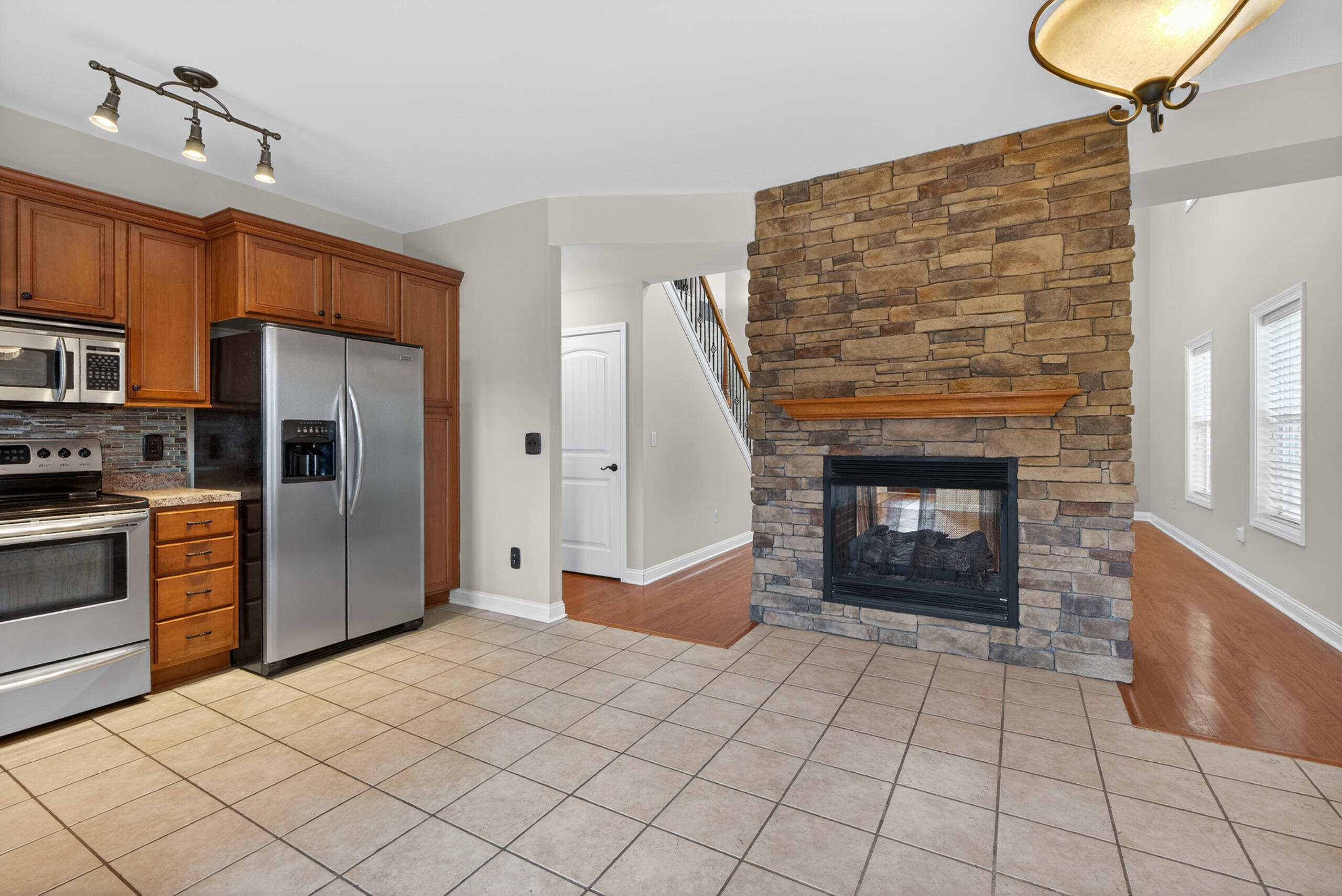 3373 Hibernia Pass Property Photo 16