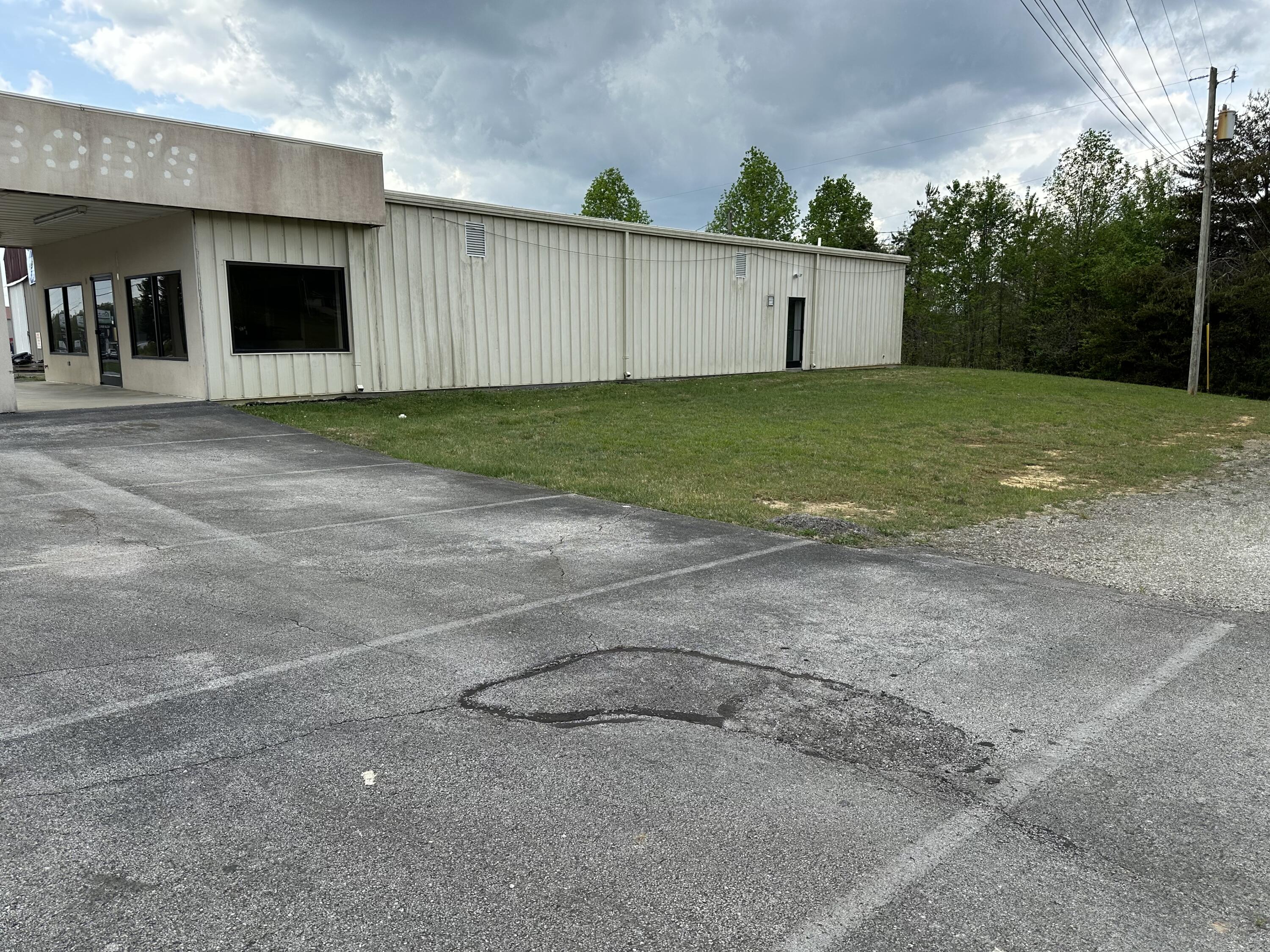 8669 Us-25 Property Photo 3