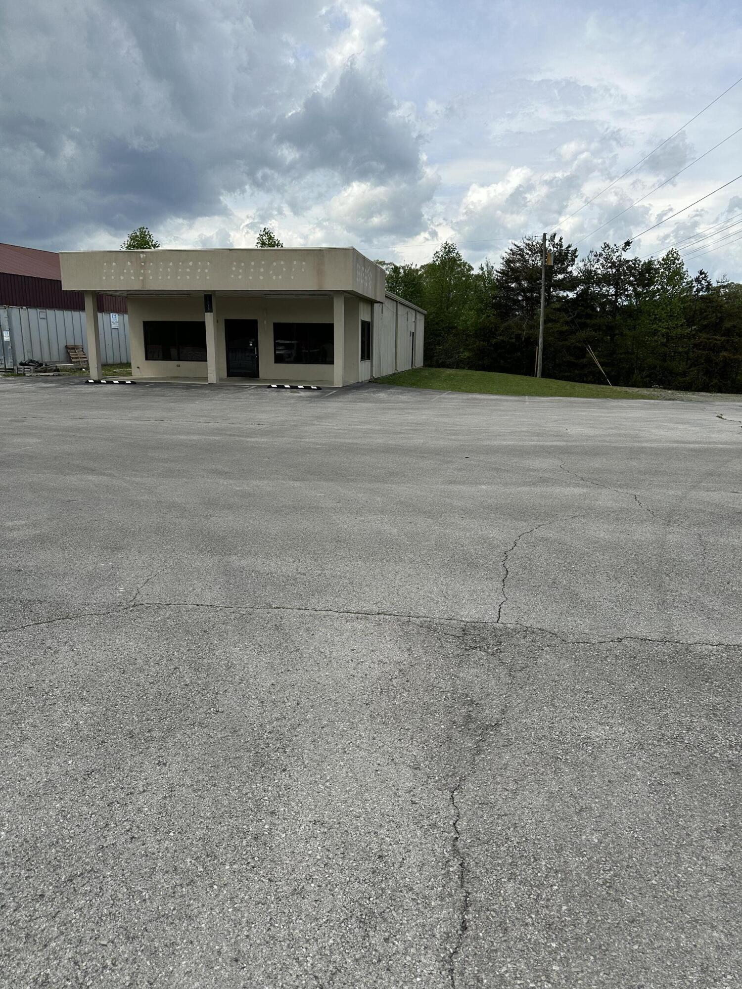 8669 Us-25 Property Photo 5