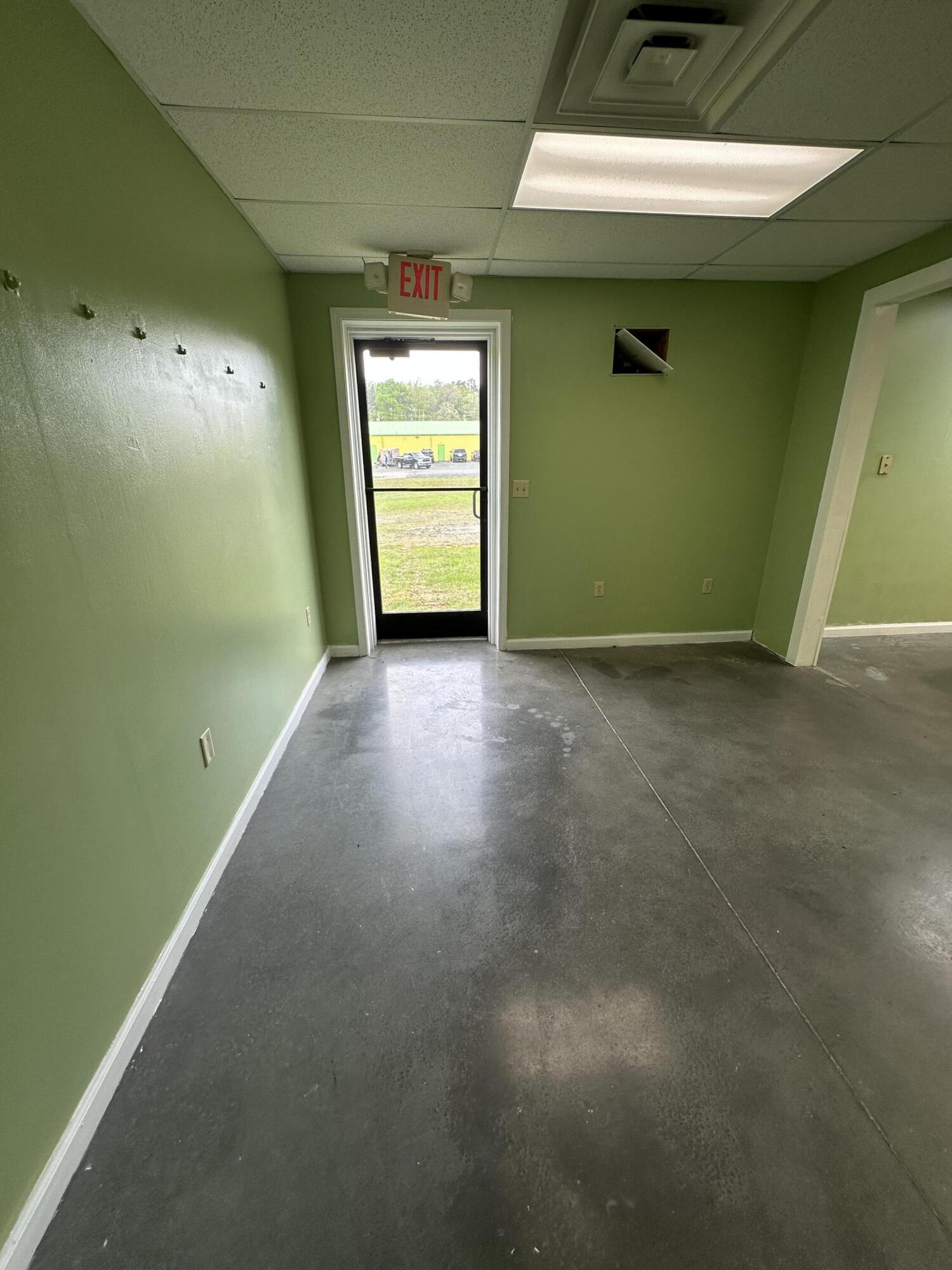 8669 Us-25 Property Photo 15