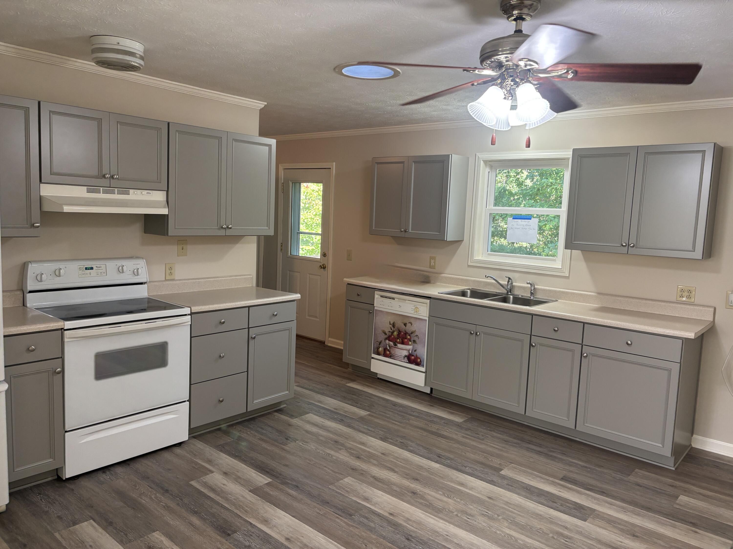 72 Bass Circle Property Photo 6