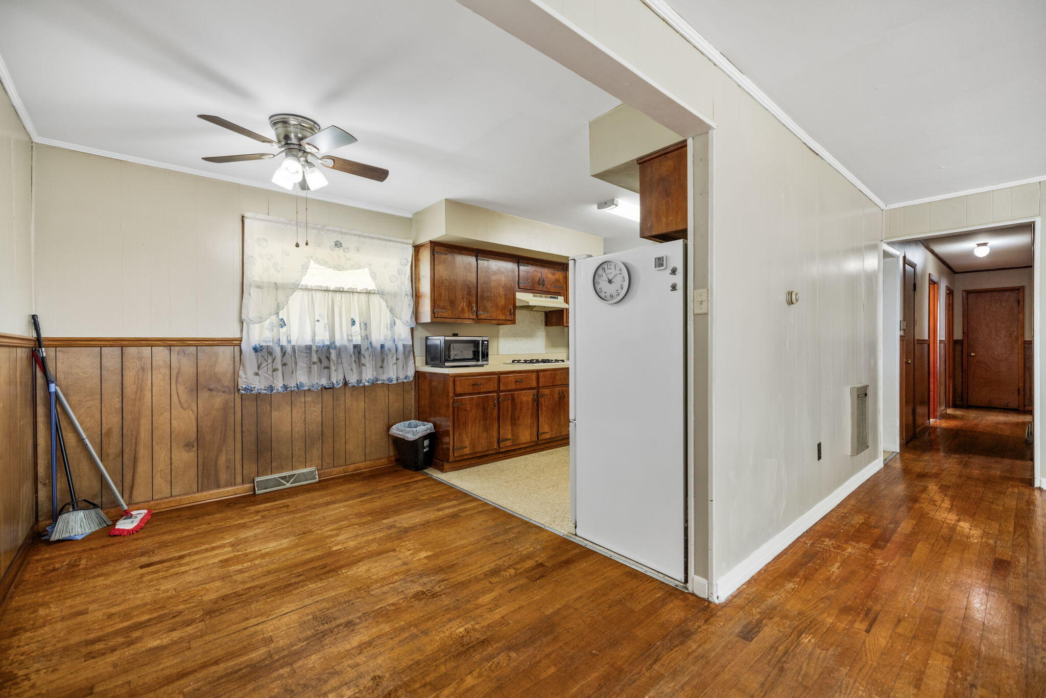 10 Frog Avenue Property Photo 18
