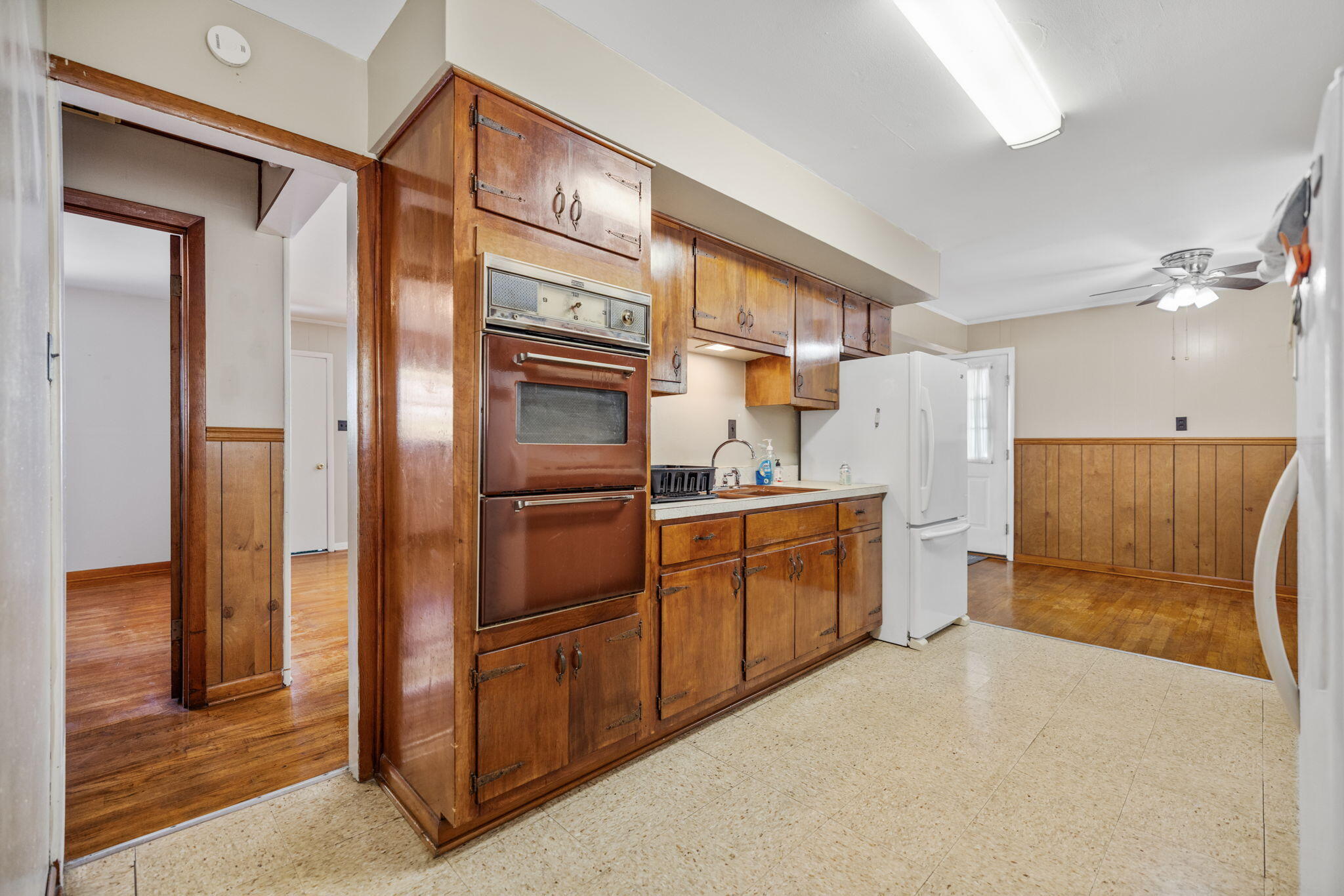 10 Frog Avenue Property Photo 21