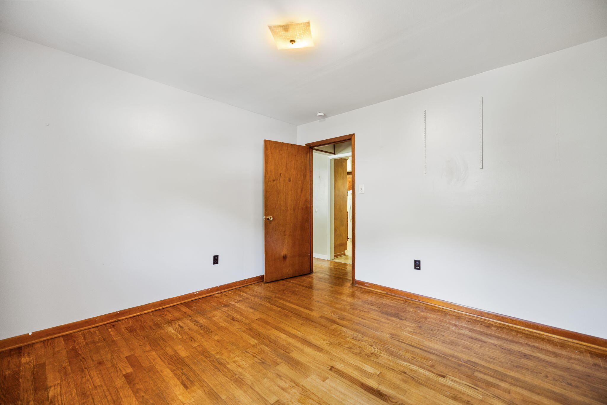 10 Frog Avenue Property Photo 35