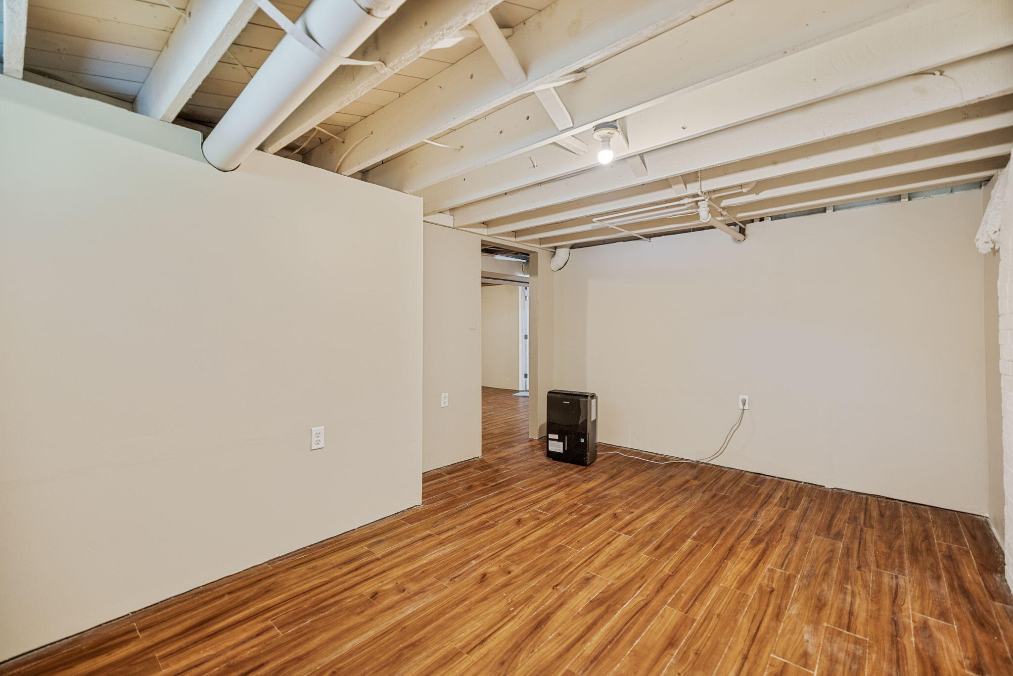 10 Frog Avenue Property Photo 43