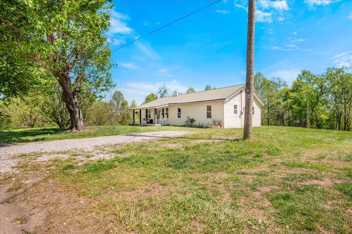 321 Elza Road Property Photo 2