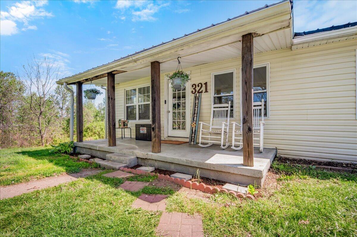 321 Elza Road Property Photo 4