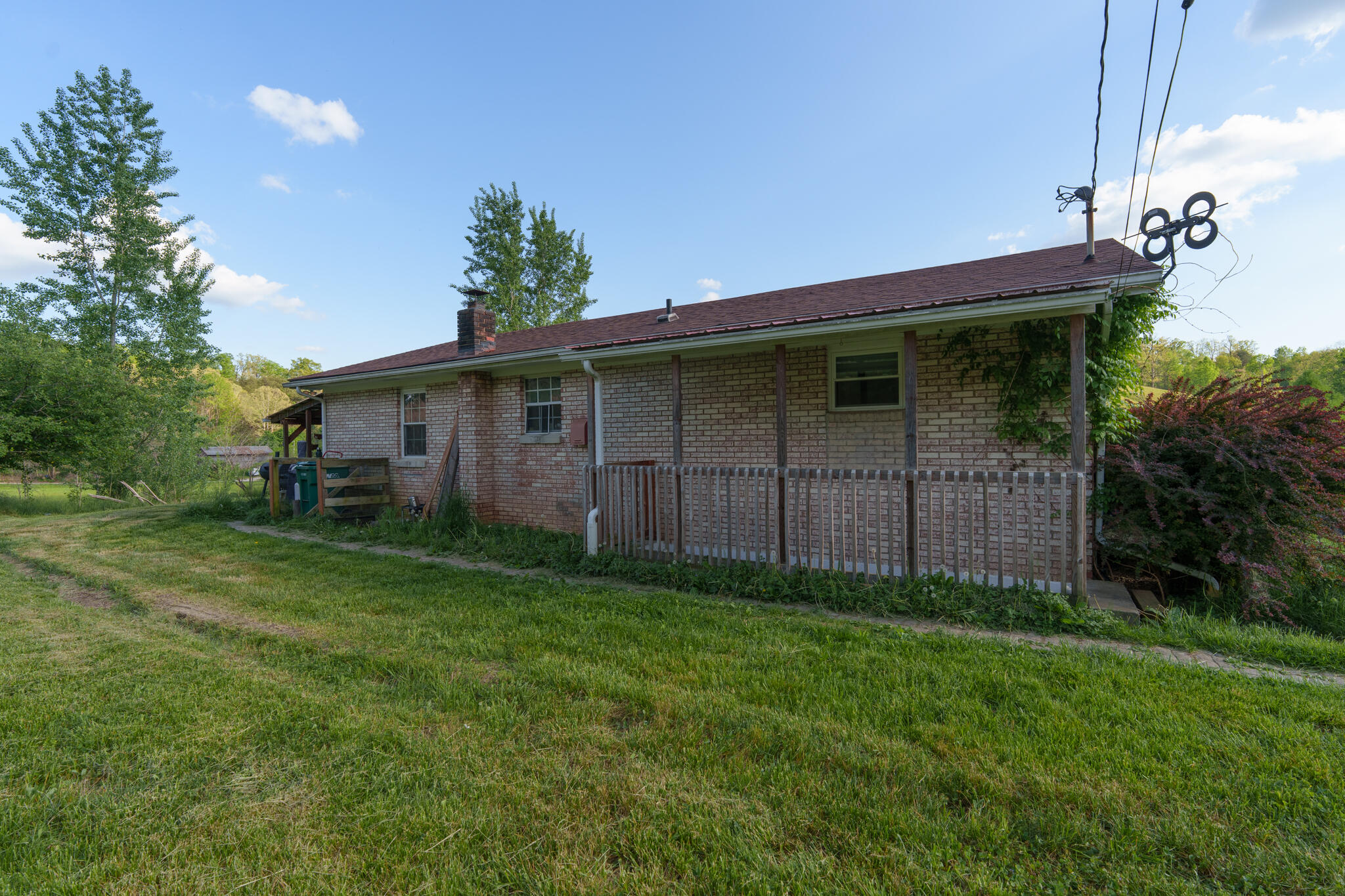 8228 Highway 705 Property Photo 9