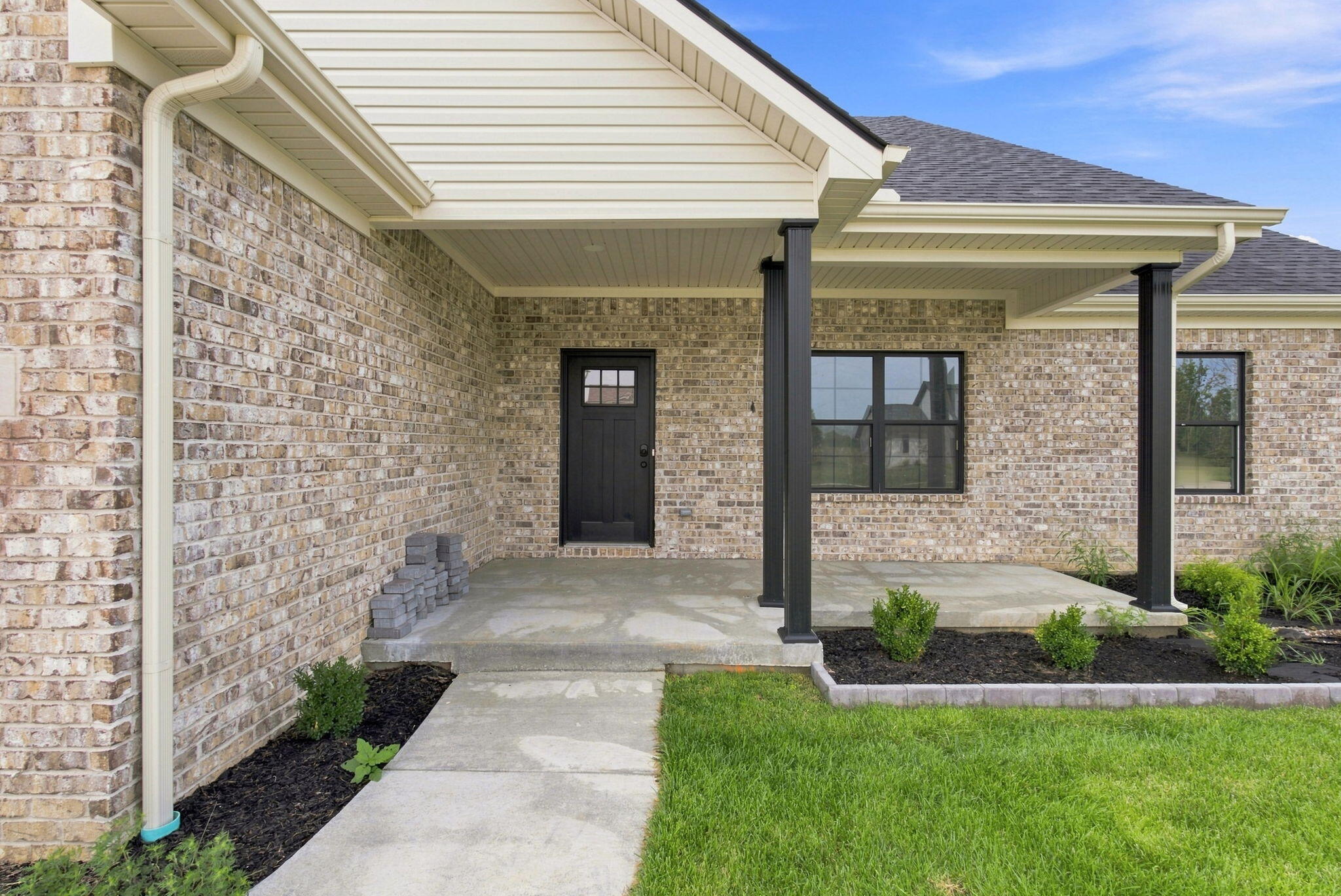 343 Mohegan Trail Property Photo 6