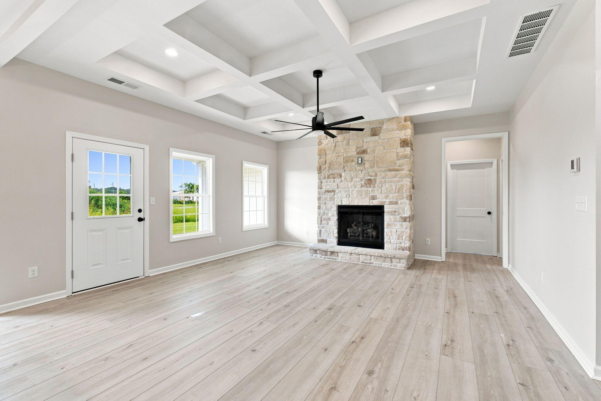 341 Mohegan Trail Property Photo 17