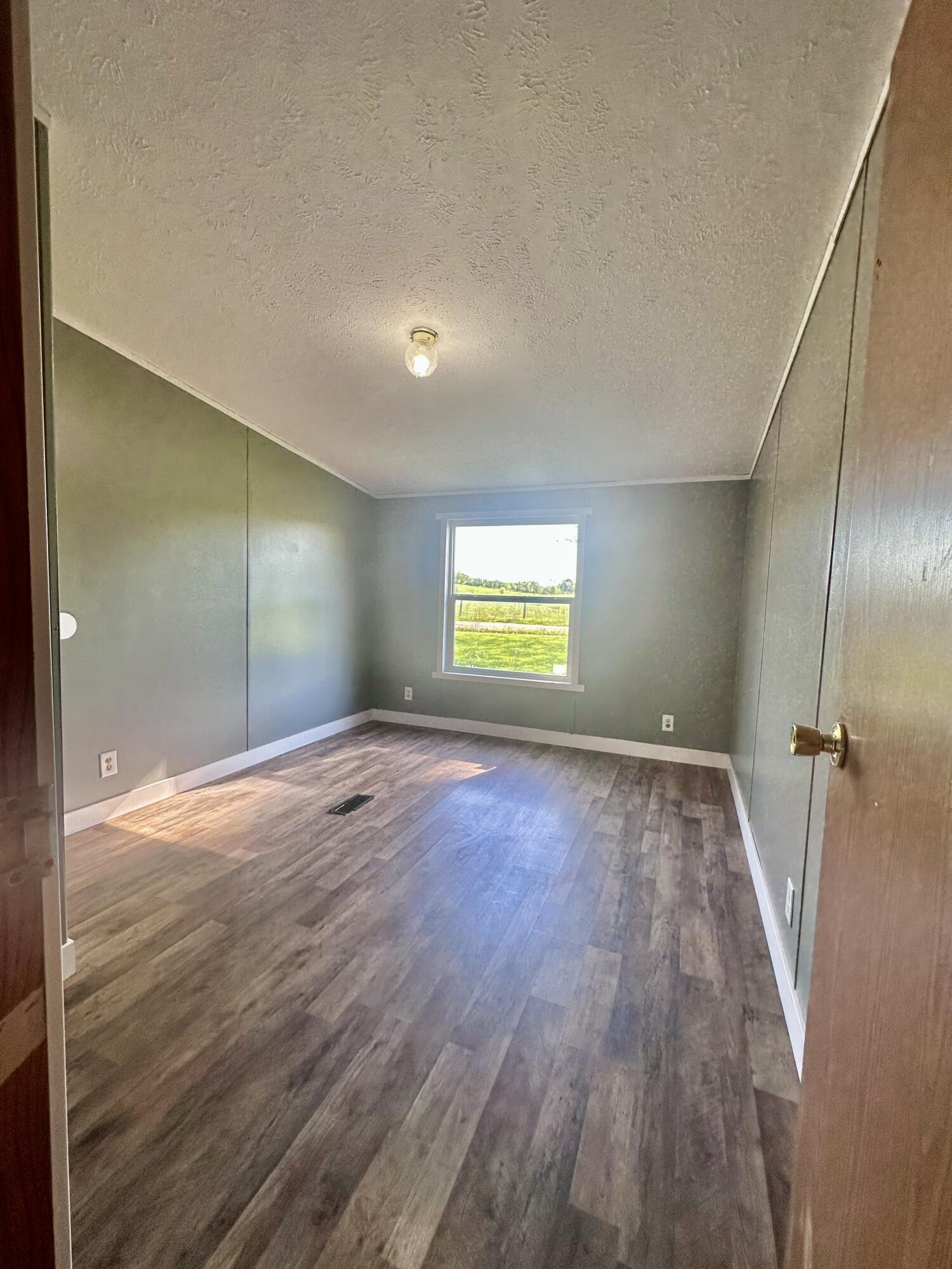 3220 Saltwell Road Property Photo 9