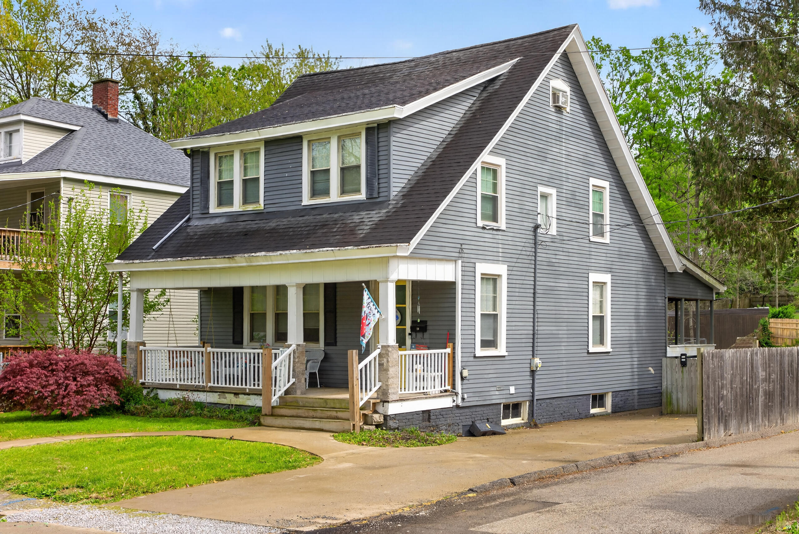 10 Johnson Avenue Property Photo 2