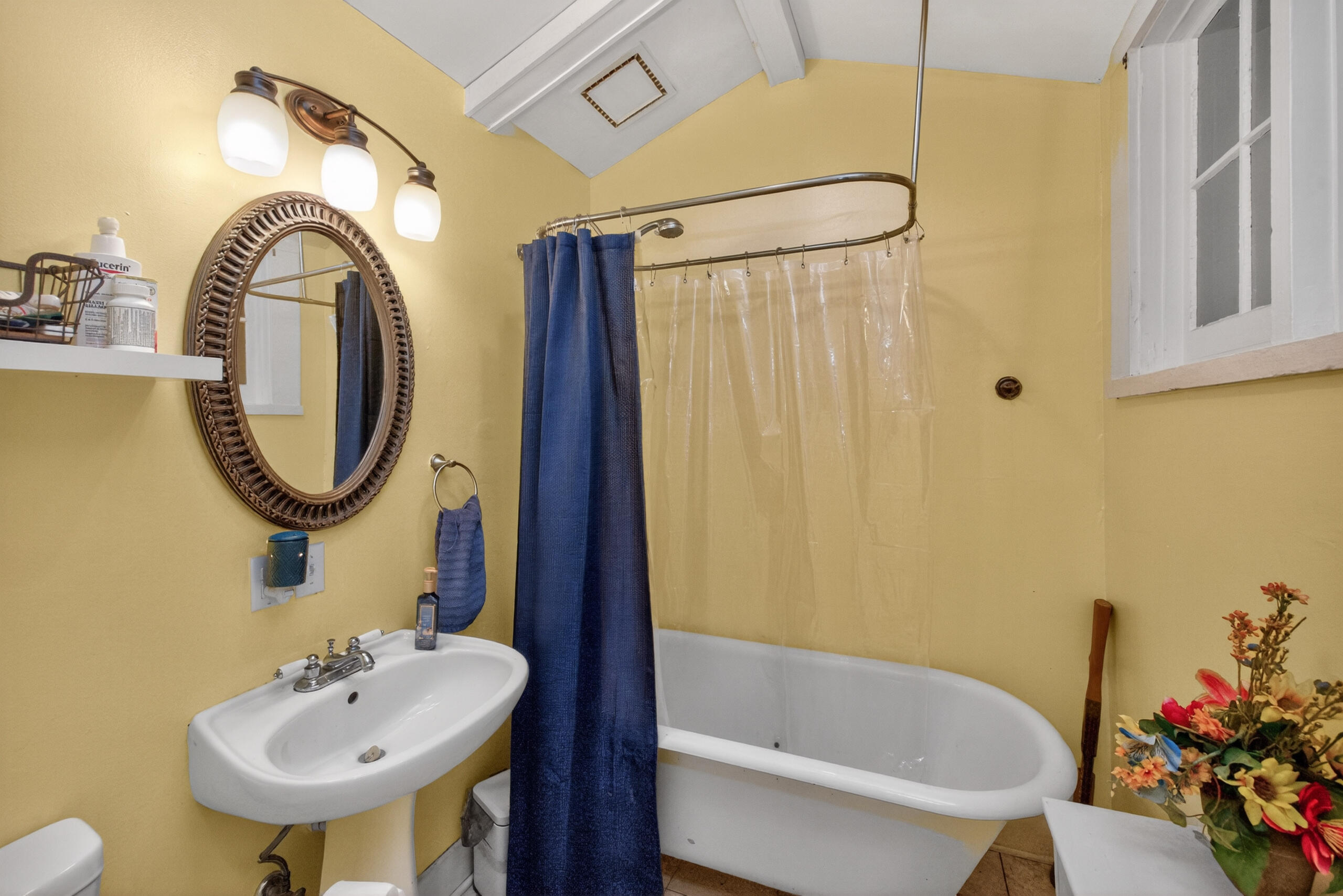 10 Johnson Avenue Property Photo 12