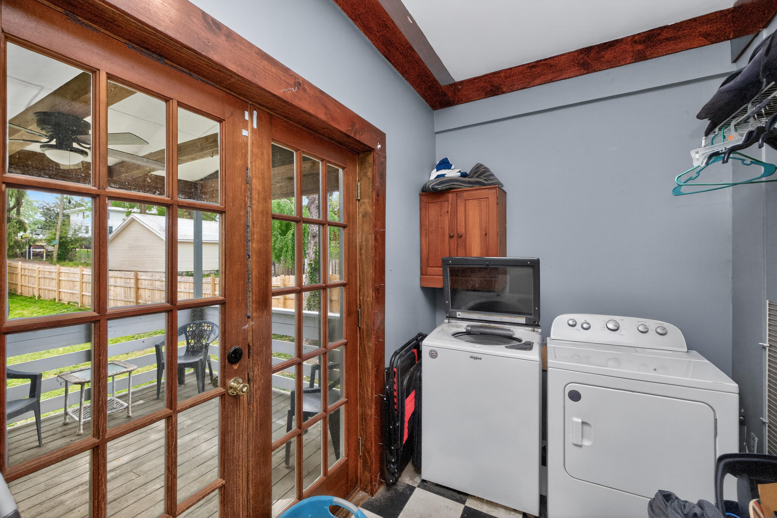 10 Johnson Avenue Property Photo 19