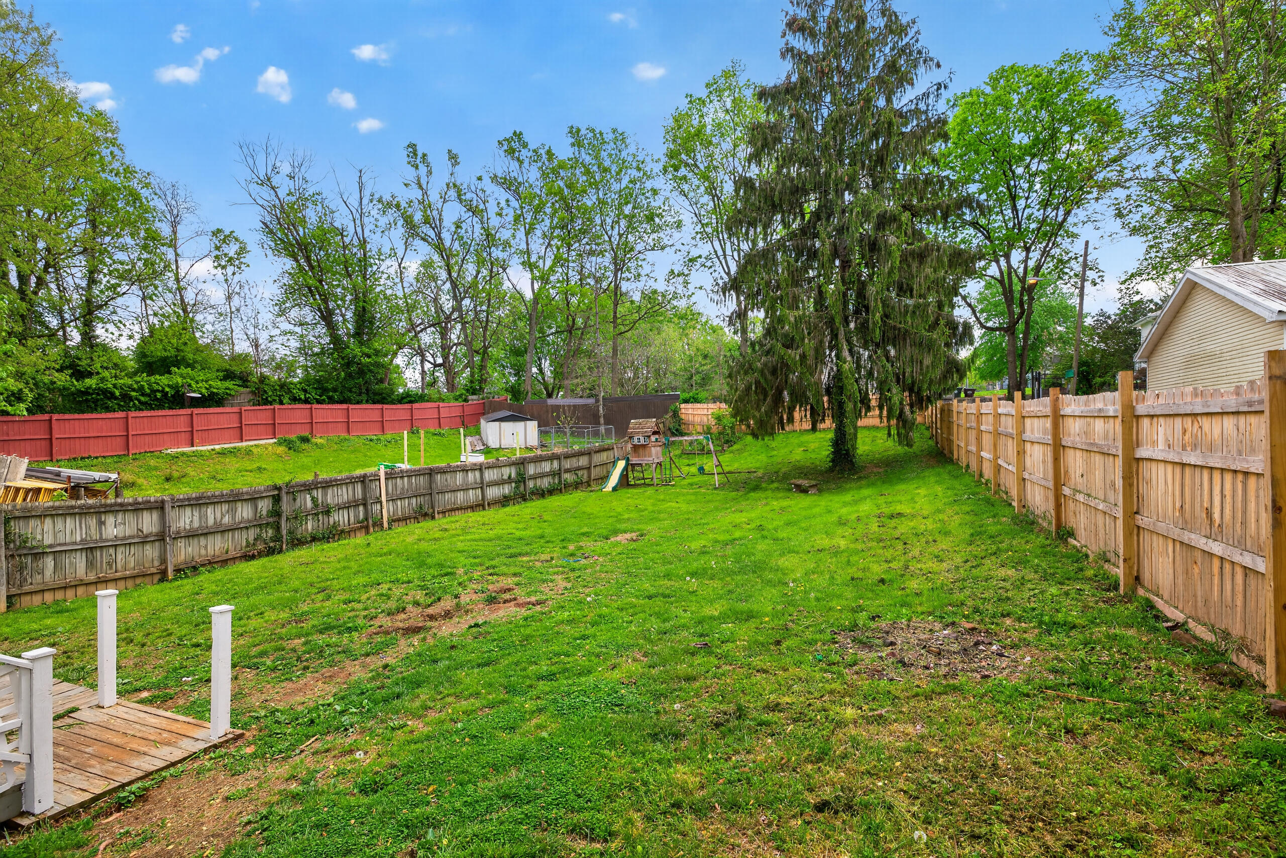 10 Johnson Avenue Property Photo 35