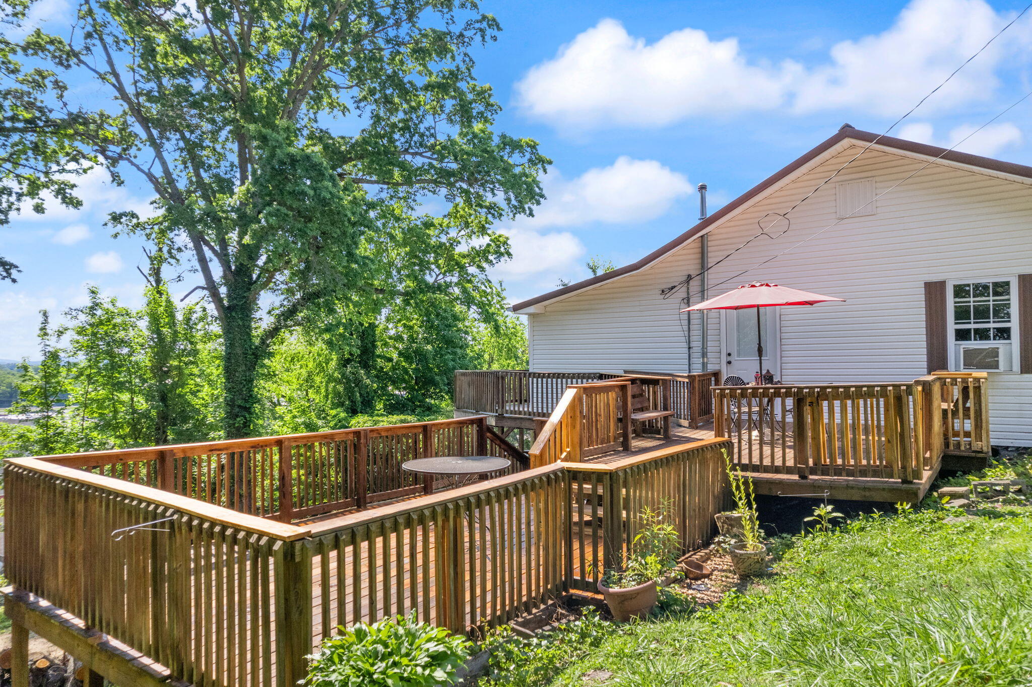 107 Padgett Street Property Photo 7