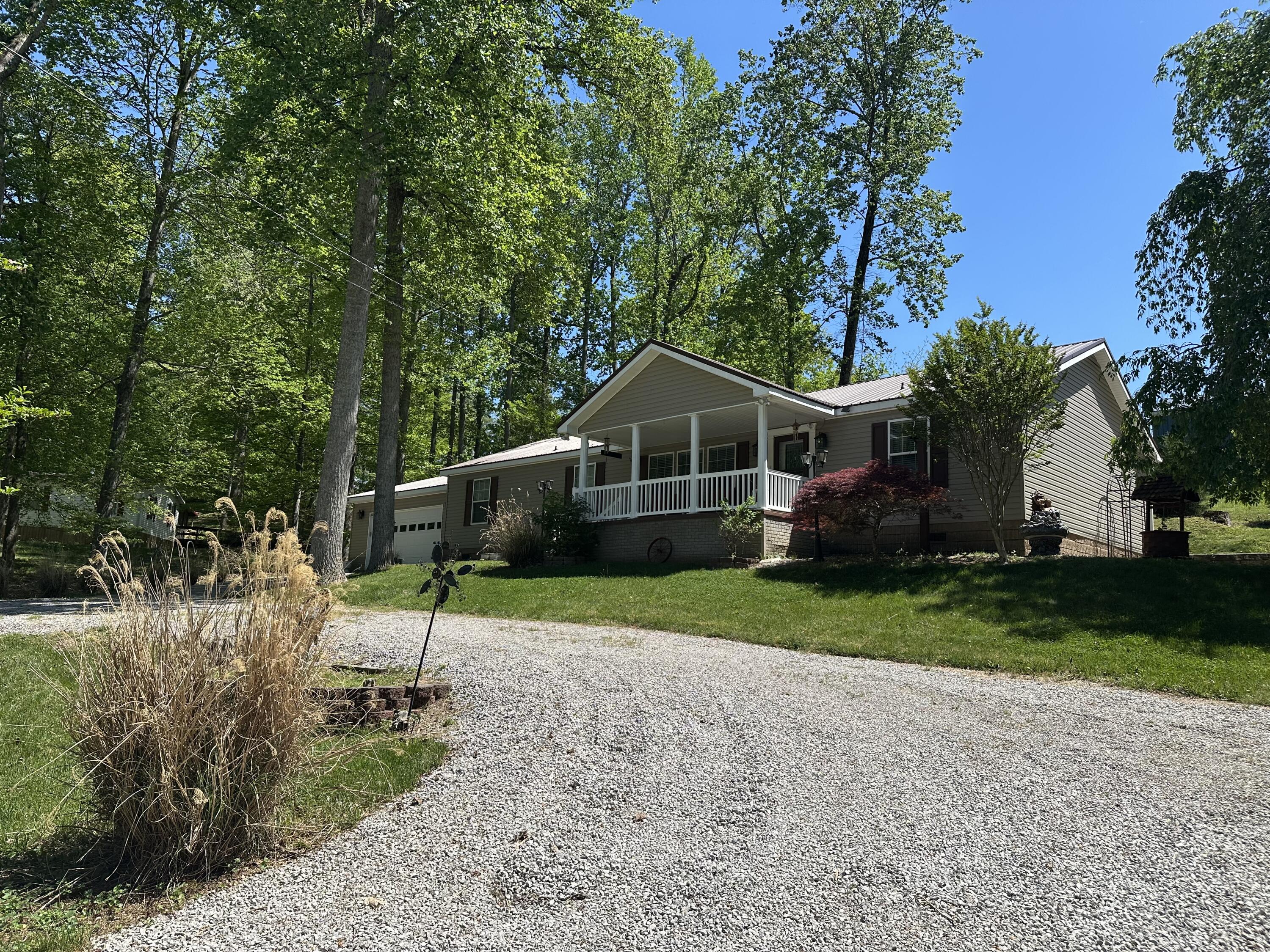 18 Hill Drive Property Photo 2