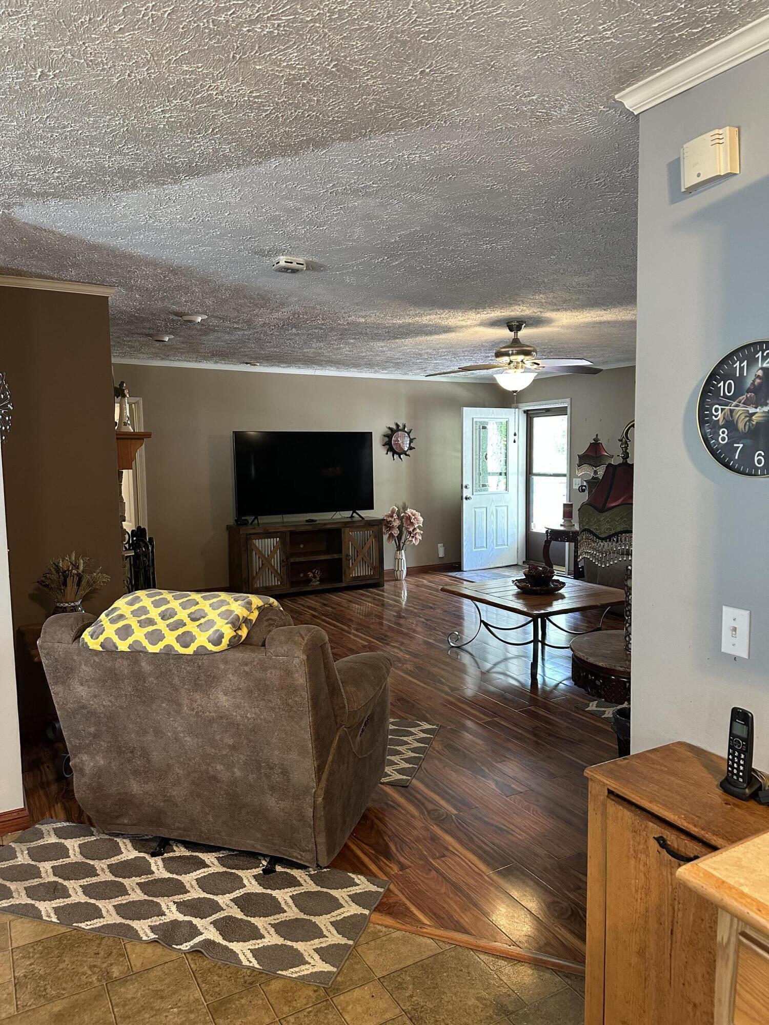 18 Hill Drive Property Photo 12