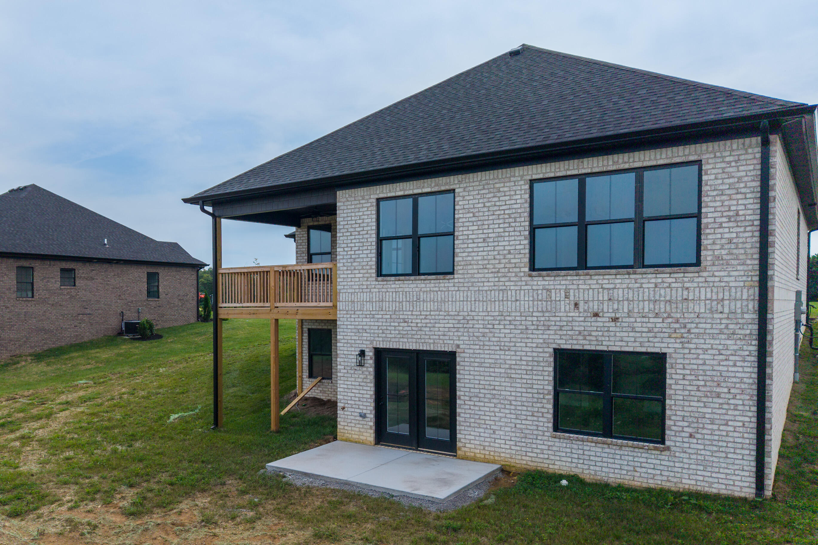105 Dawn Court Property Photo 43