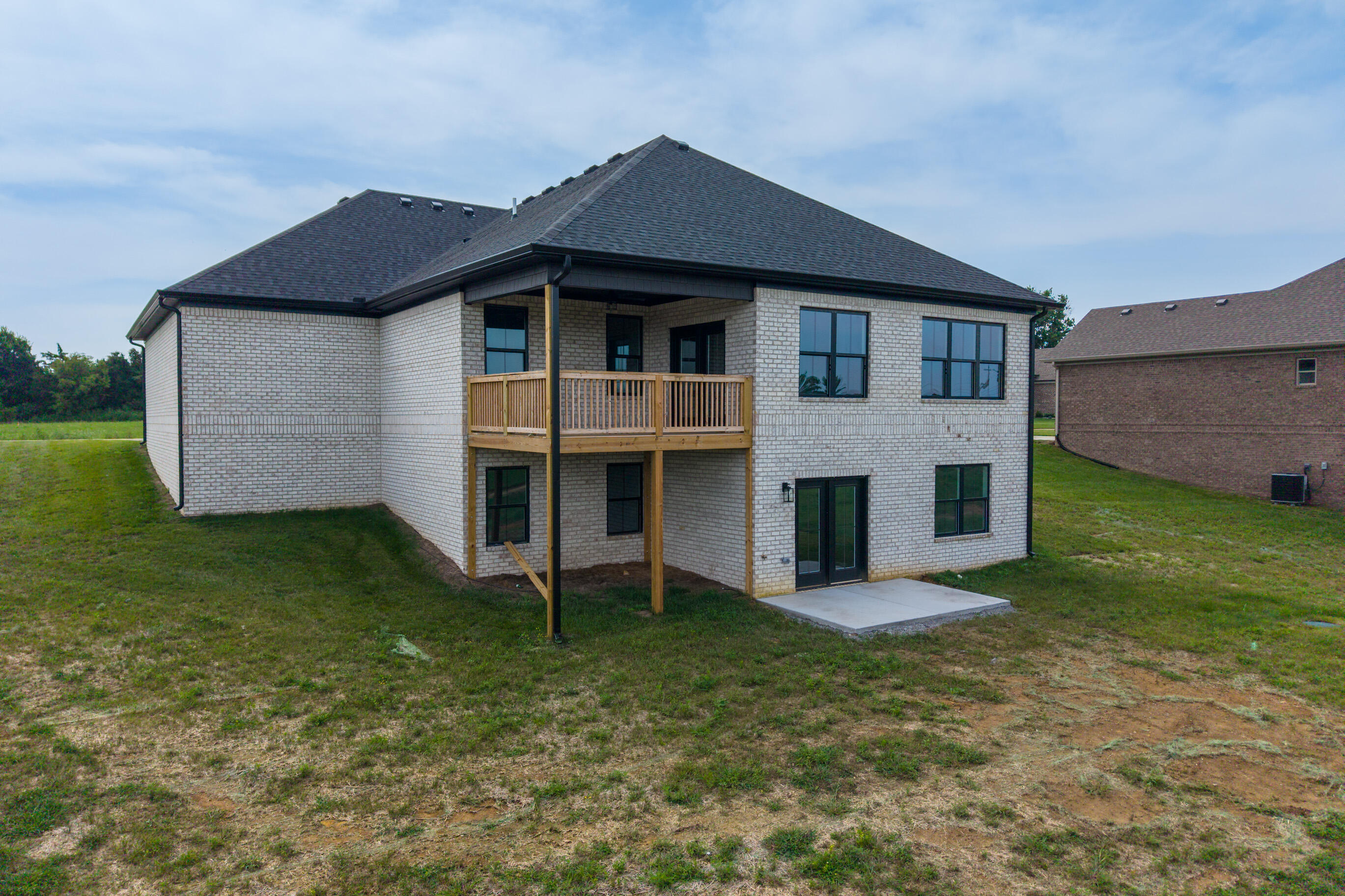 105 Dawn Court Property Photo 43