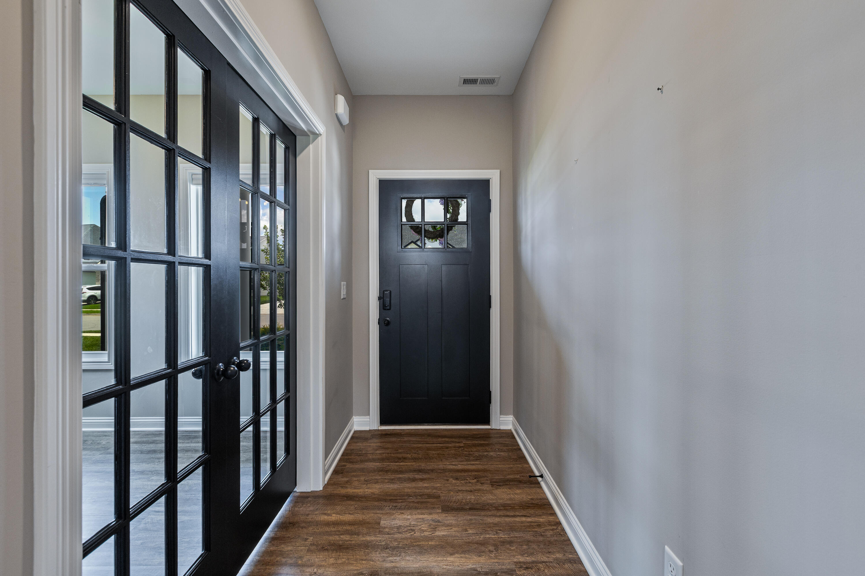 501 Friendly Avenue Property Photo 3