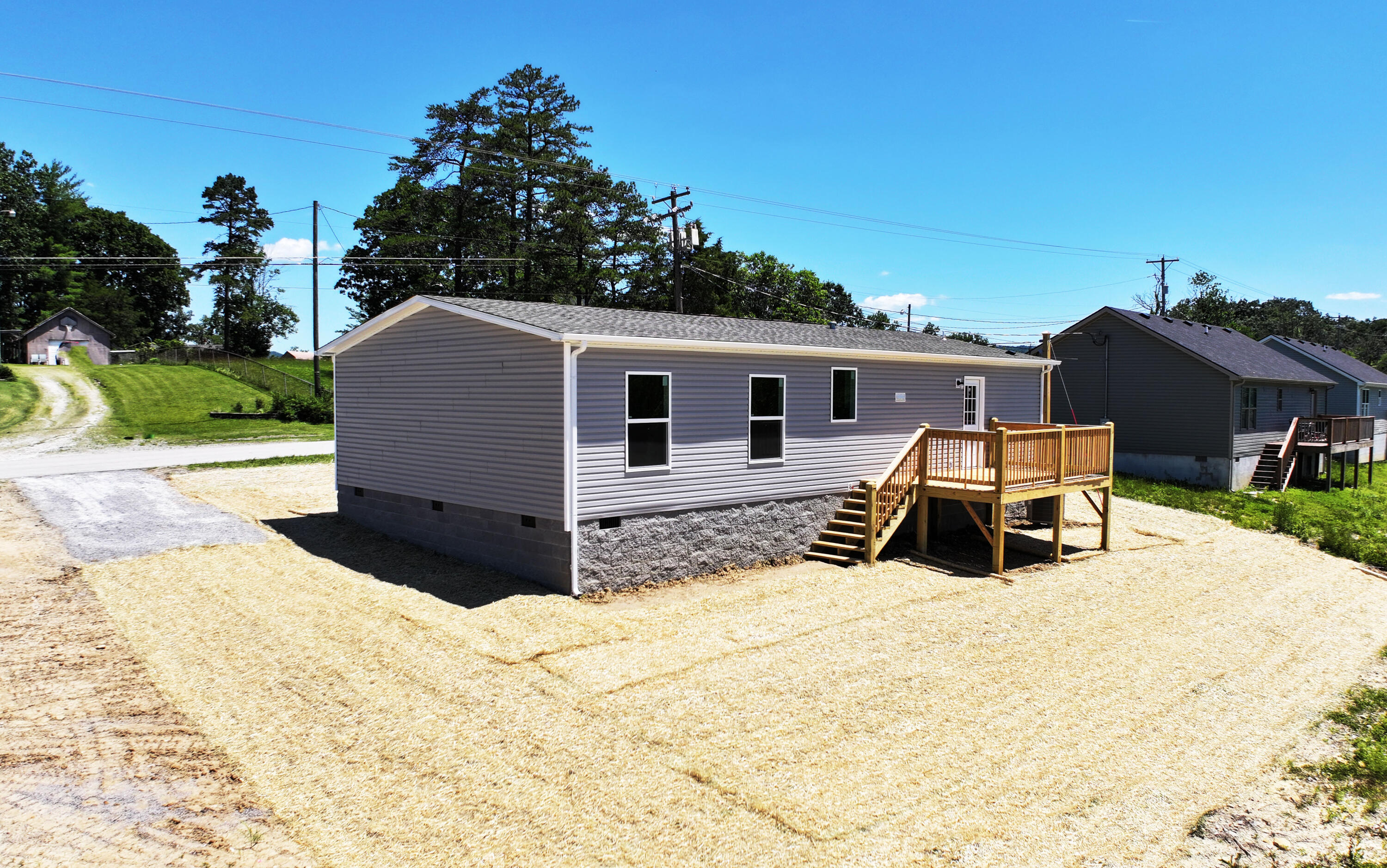 110 W Cedar Grove Road Property Photo 3