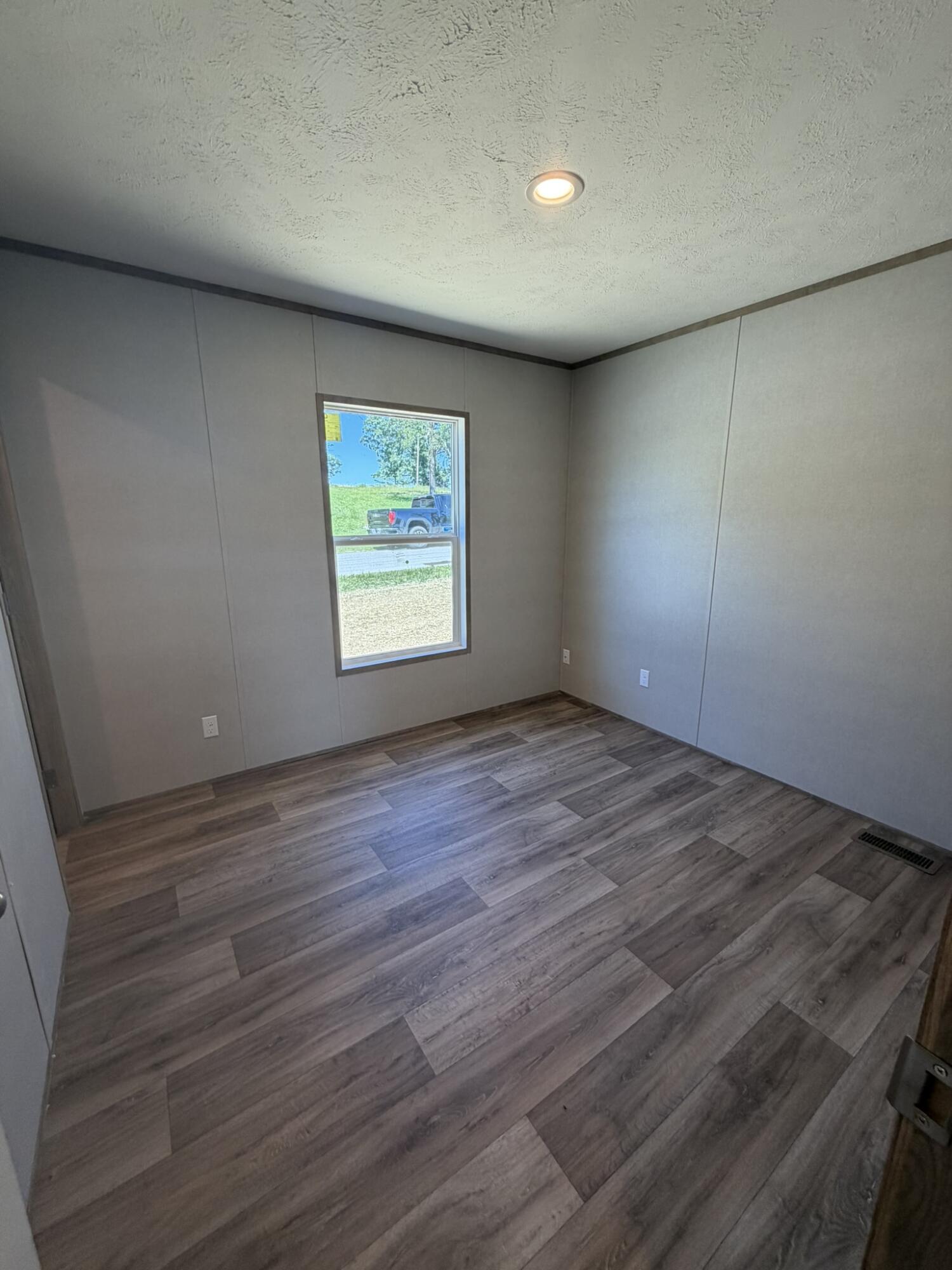 110 W Cedar Grove Road Property Photo 25