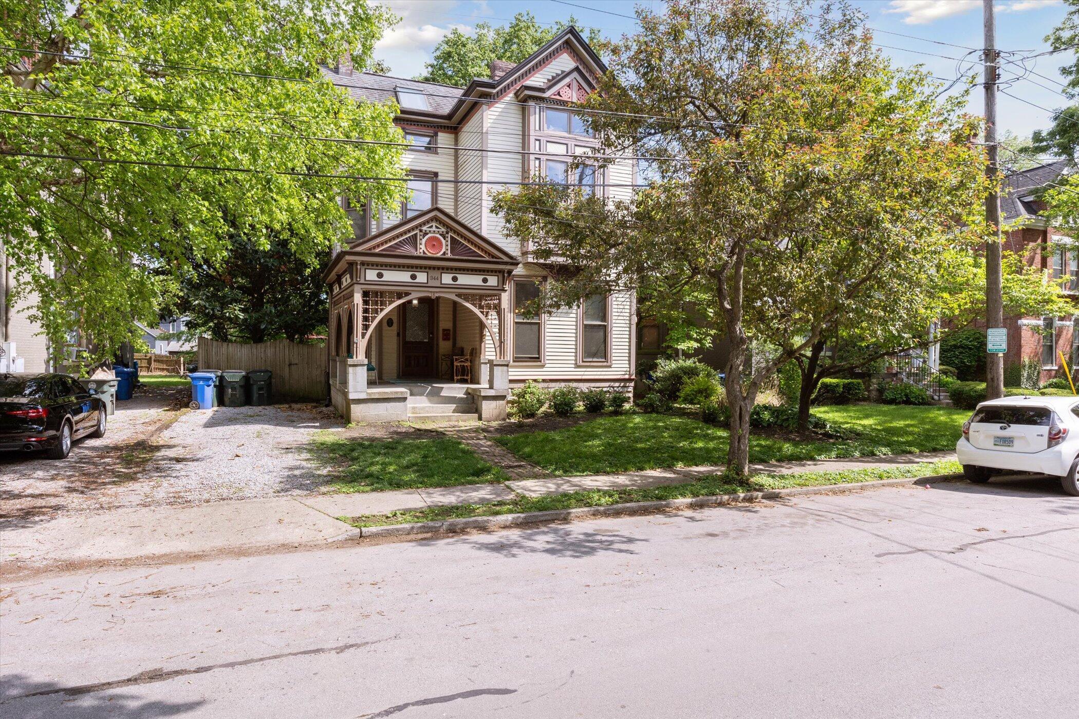 344 Madison Place Property Photo 4