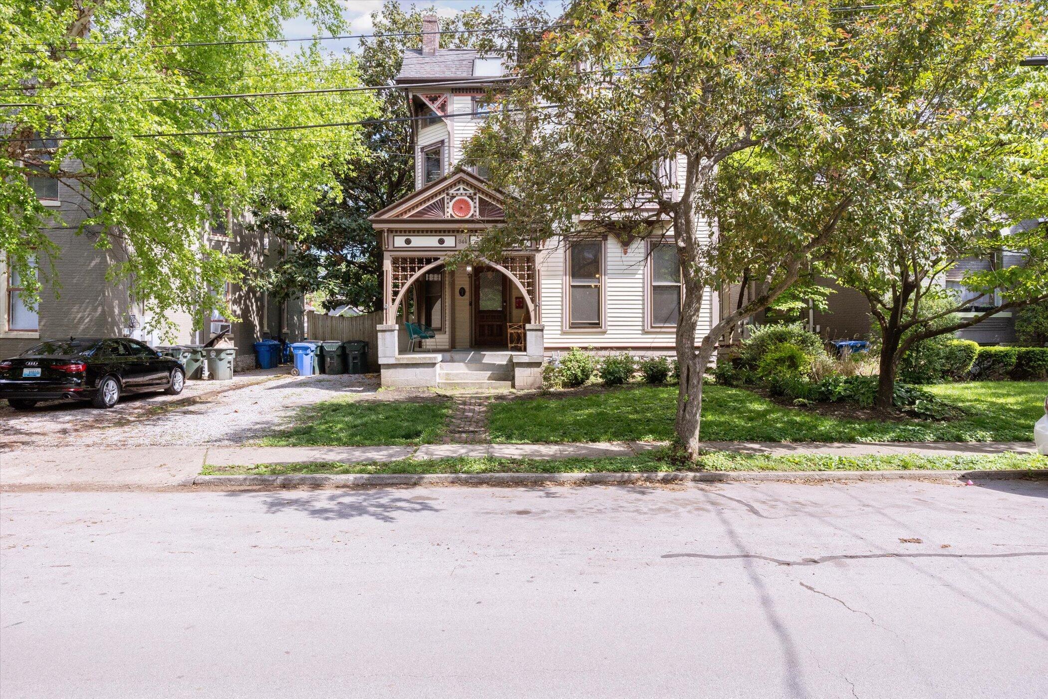 344 Madison Place Property Photo 5