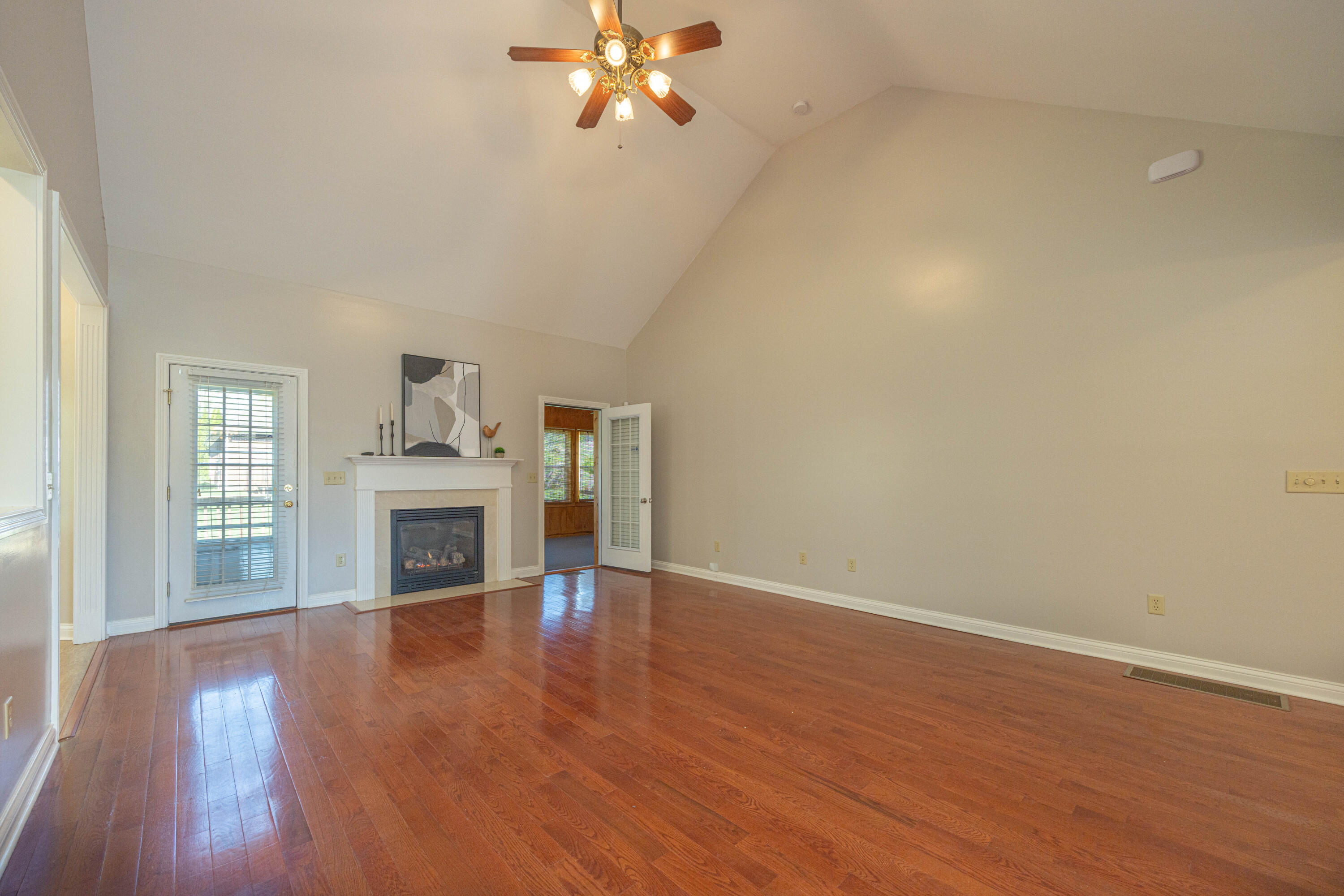 111 Cedar Stream Drive Property Photo 11