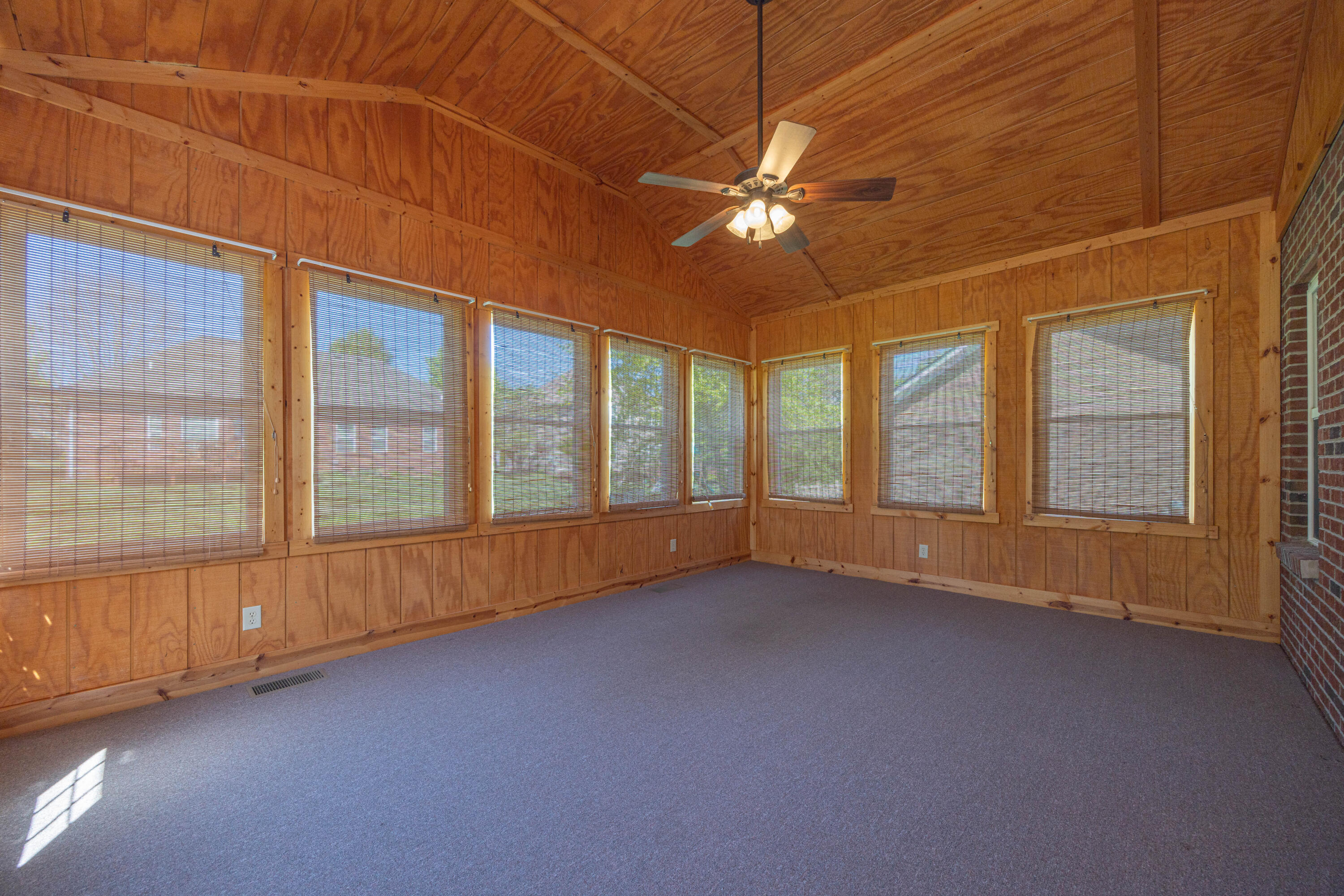 111 Cedar Stream Drive Property Photo 13