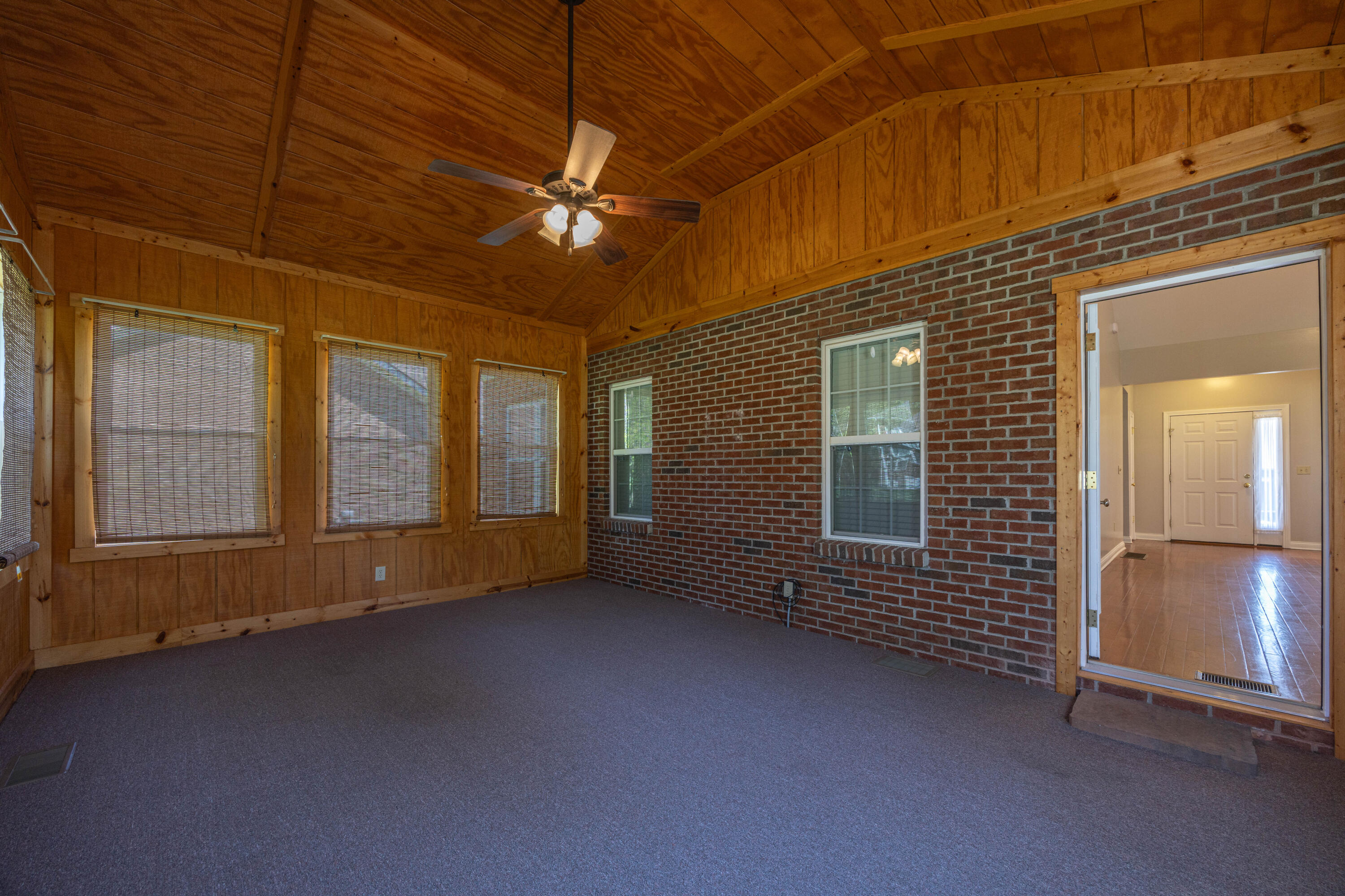 111 Cedar Stream Drive Property Photo 14