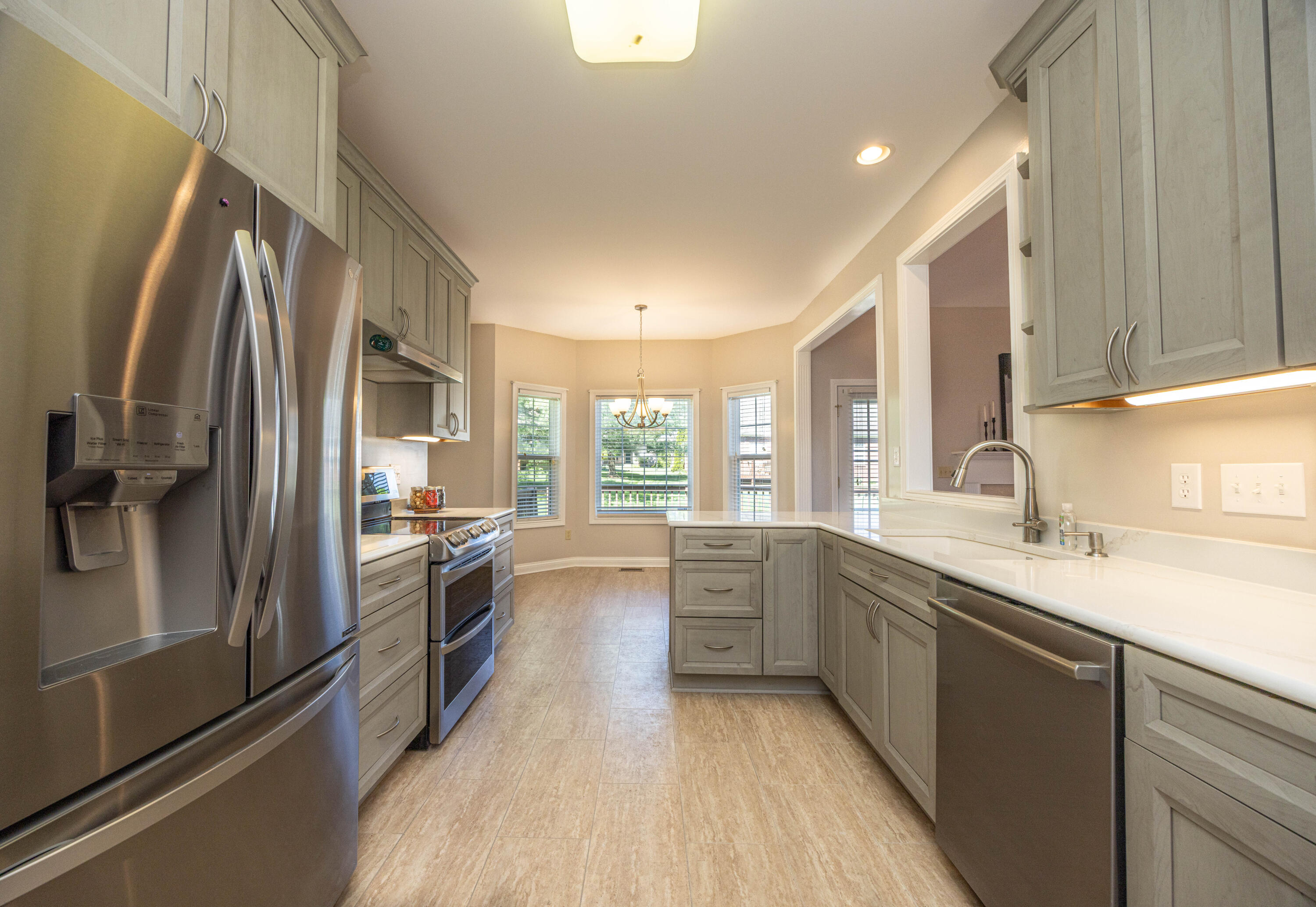 111 Cedar Stream Drive Property Photo 18