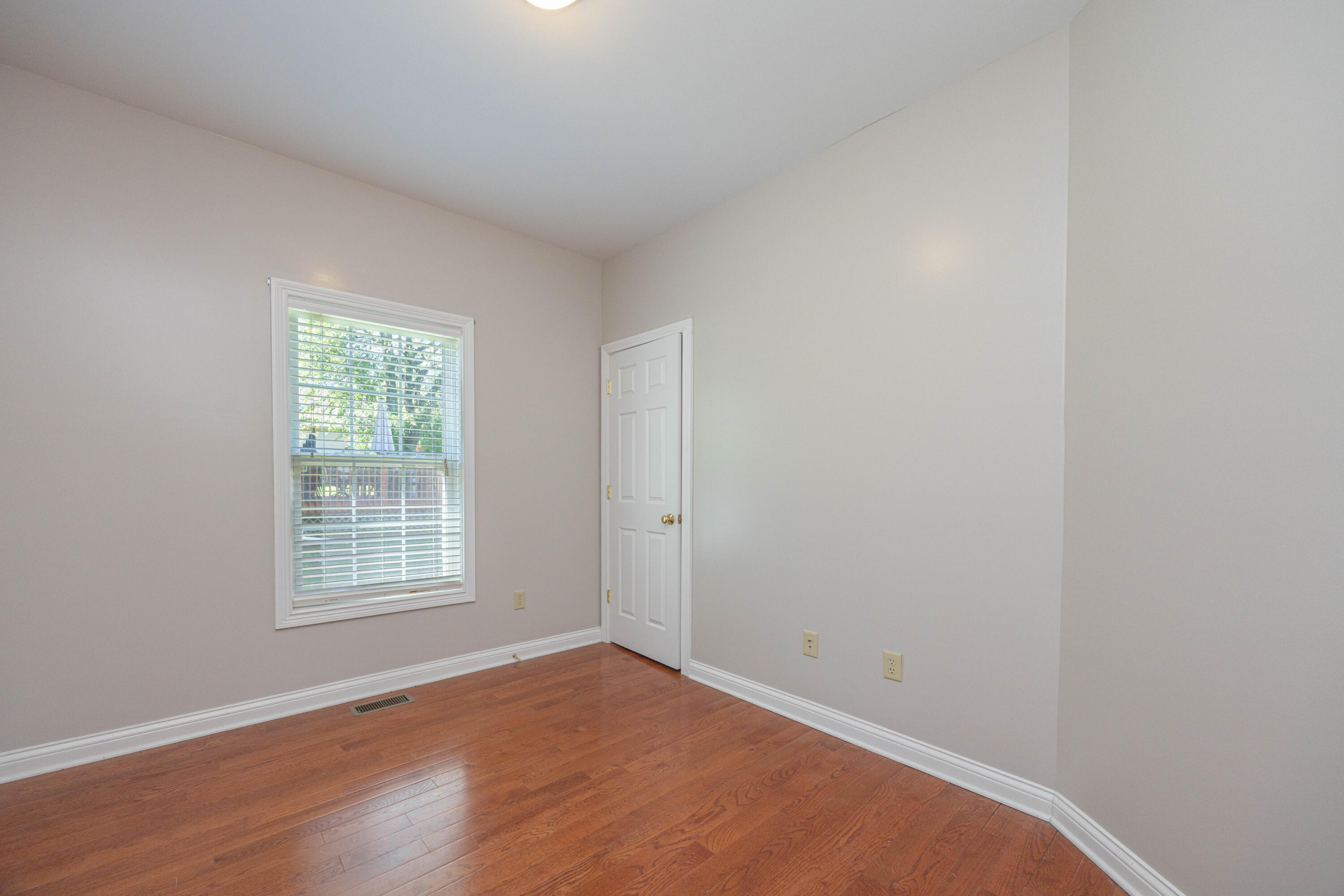 111 Cedar Stream Drive Property Photo 22