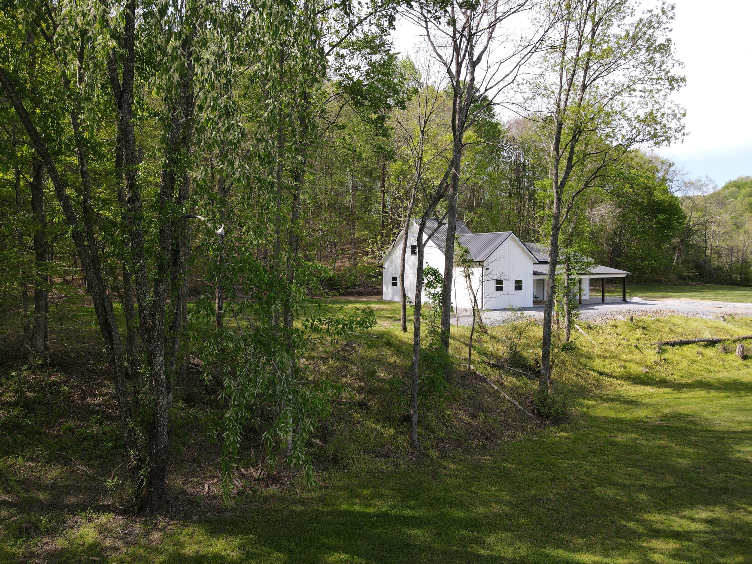 2748 Damron Creek Road Property Photo 2