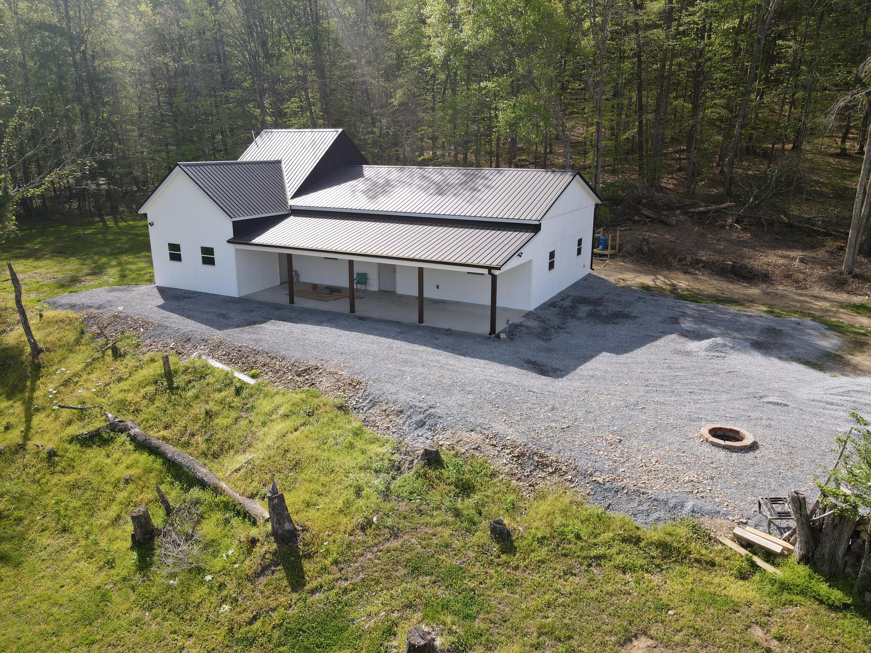 2748 Damron Creek Road Property Photo 27
