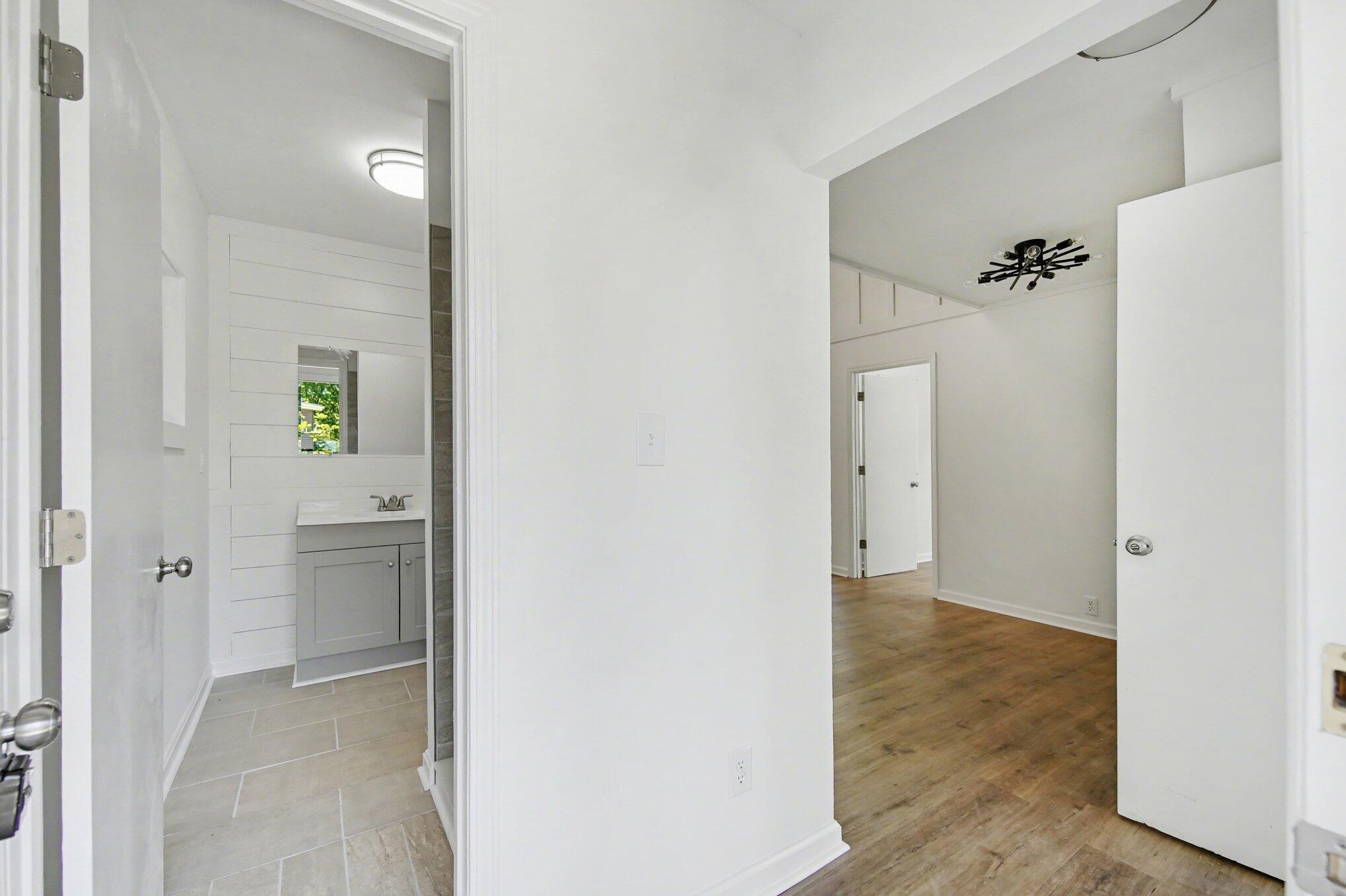 34 Circle Way Property Photo 6
