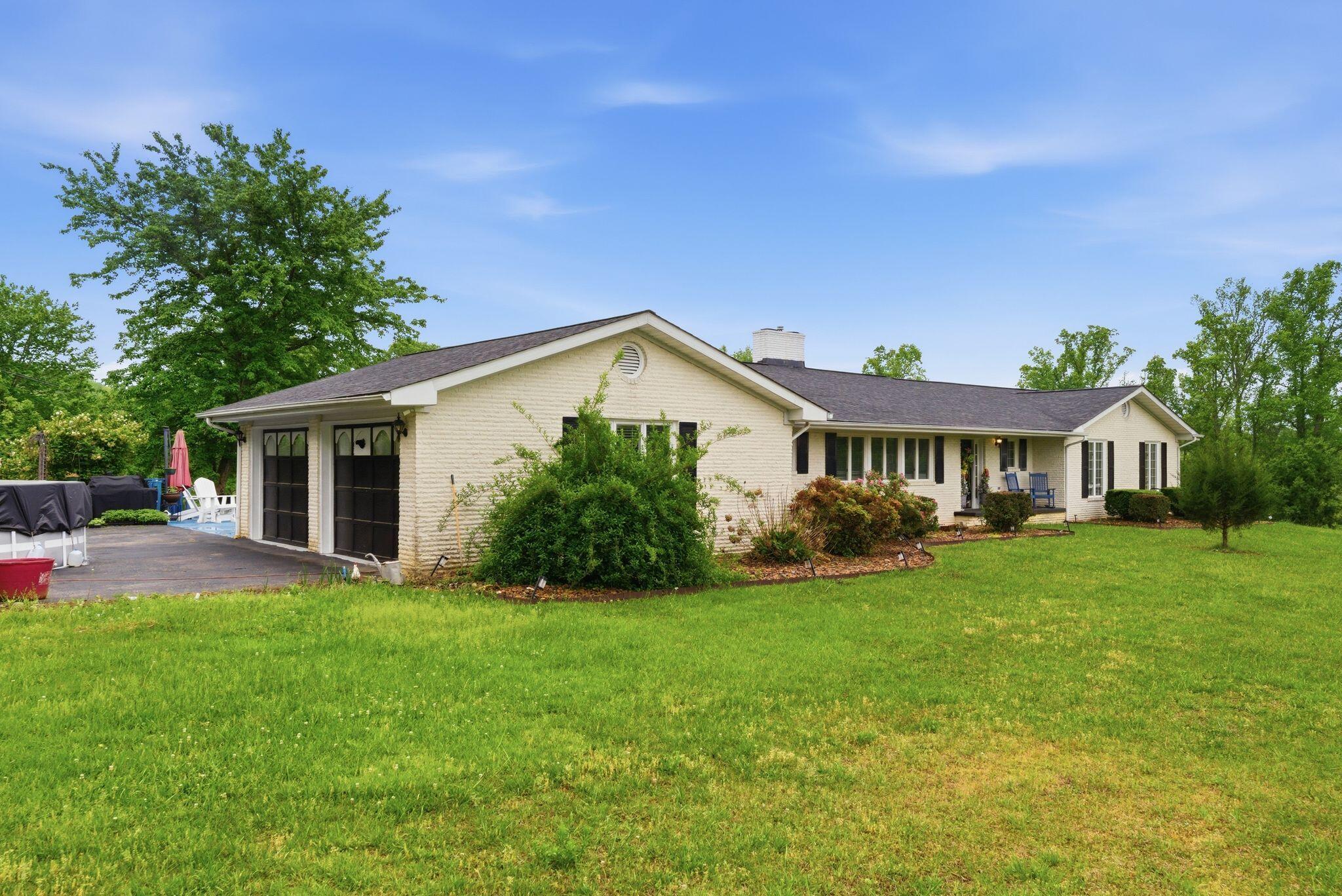 10949 & 10951 E Laurel Road Property Photo 66