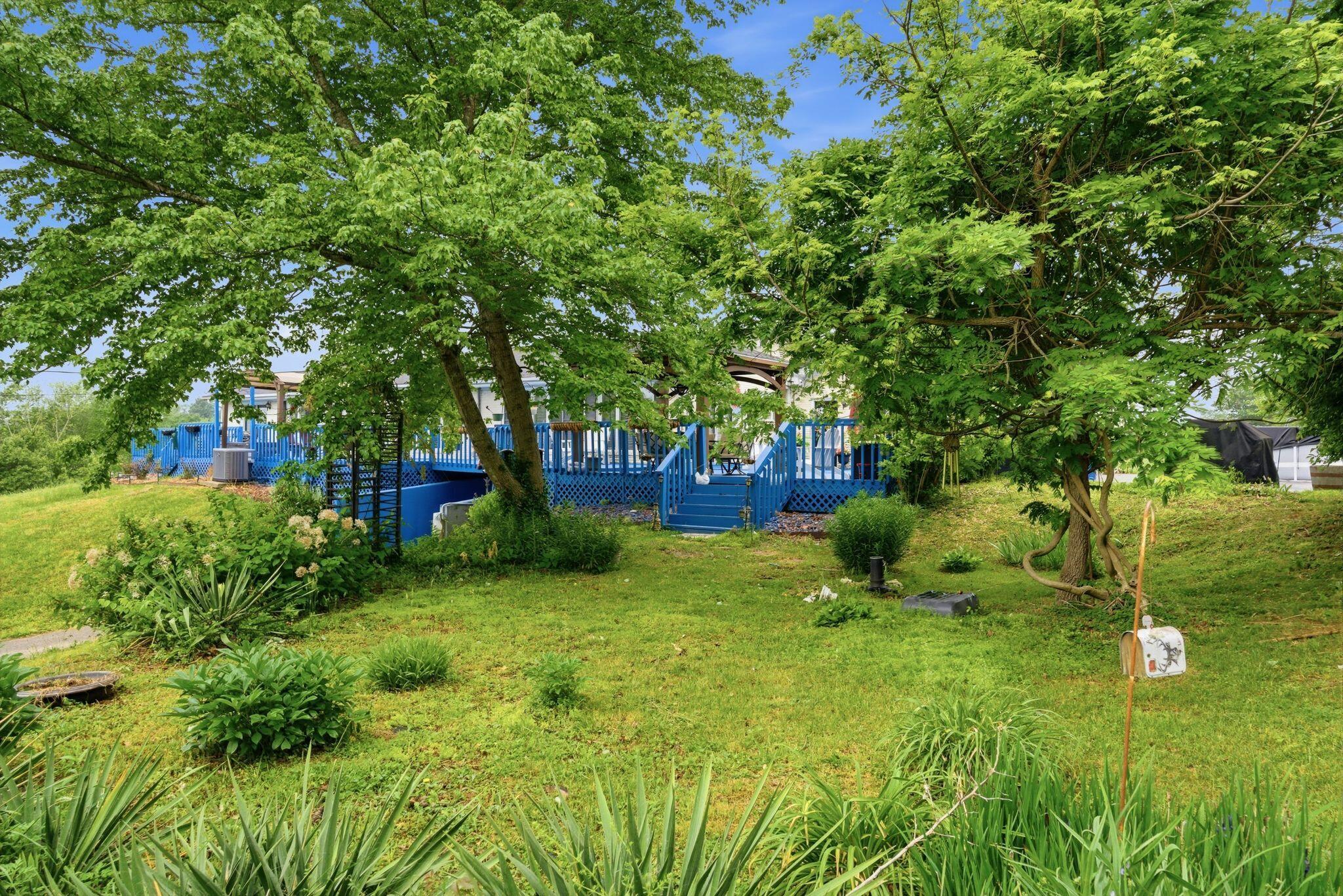 10949 & 10951 E Laurel Road Property Photo 68