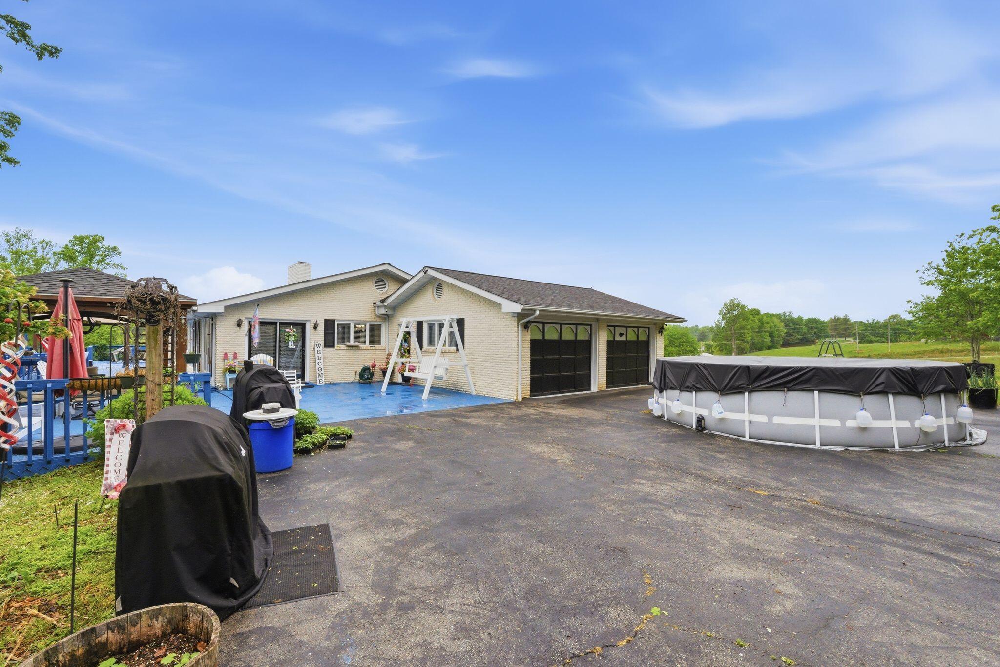 10949 & 10951 E Laurel Road Property Photo 69