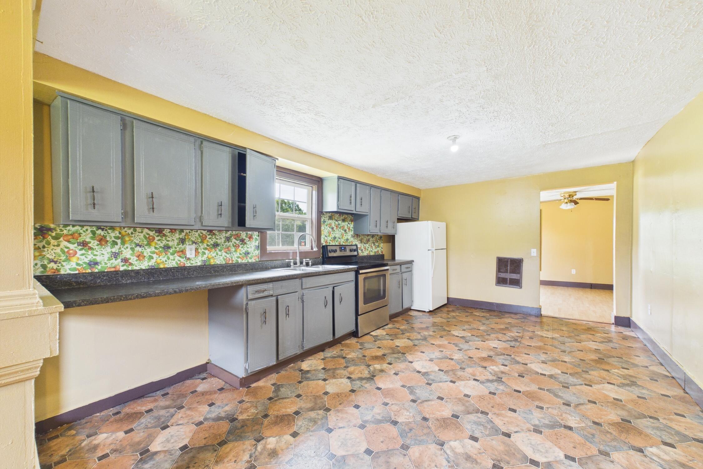 10949 & 10951 E Laurel Road Property Photo 101
