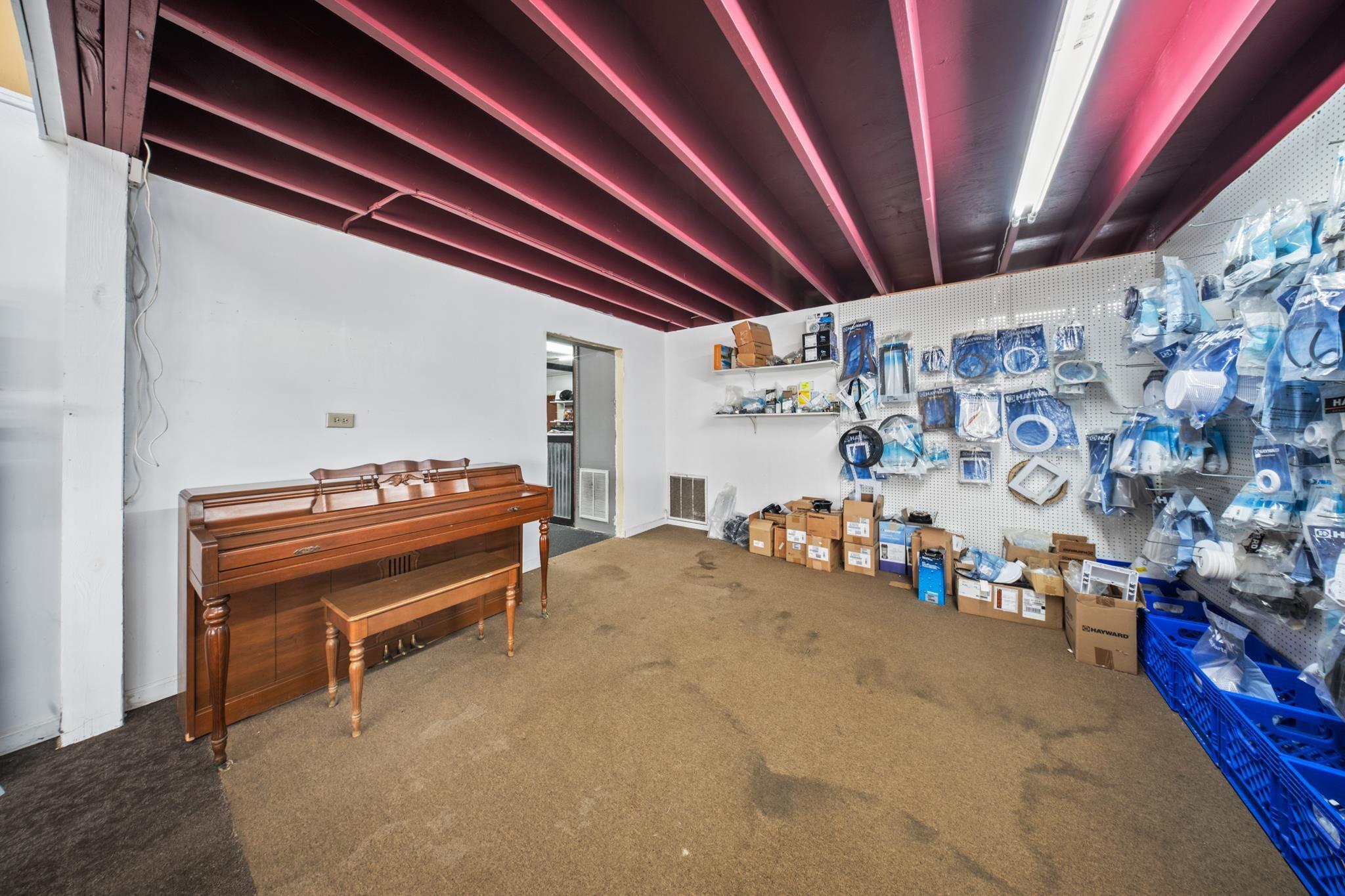 1201 Argillite Road Property Photo 10