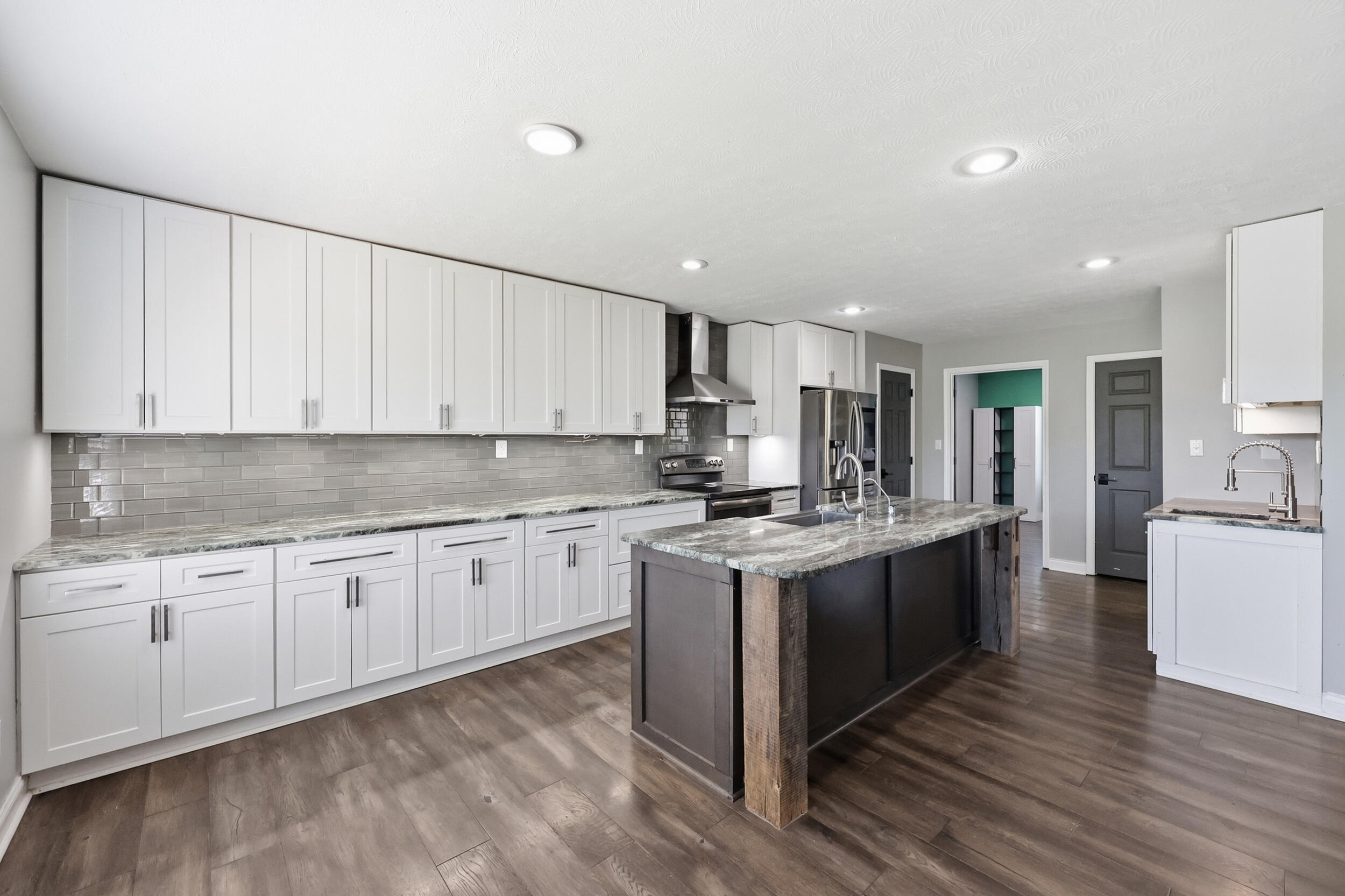 1531 Aaron Barnett Road Property Photo 11