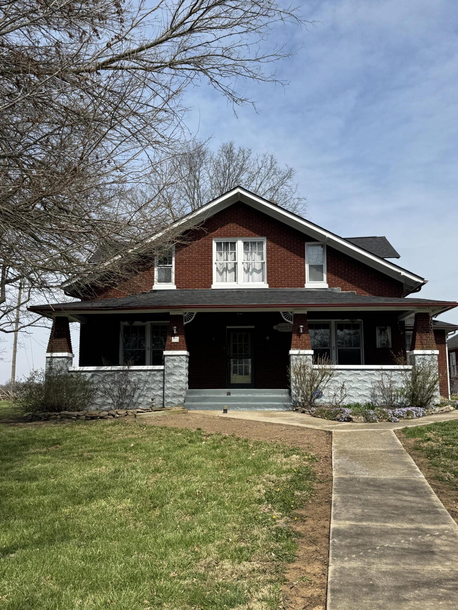 130 E Union Road Property Photo 1