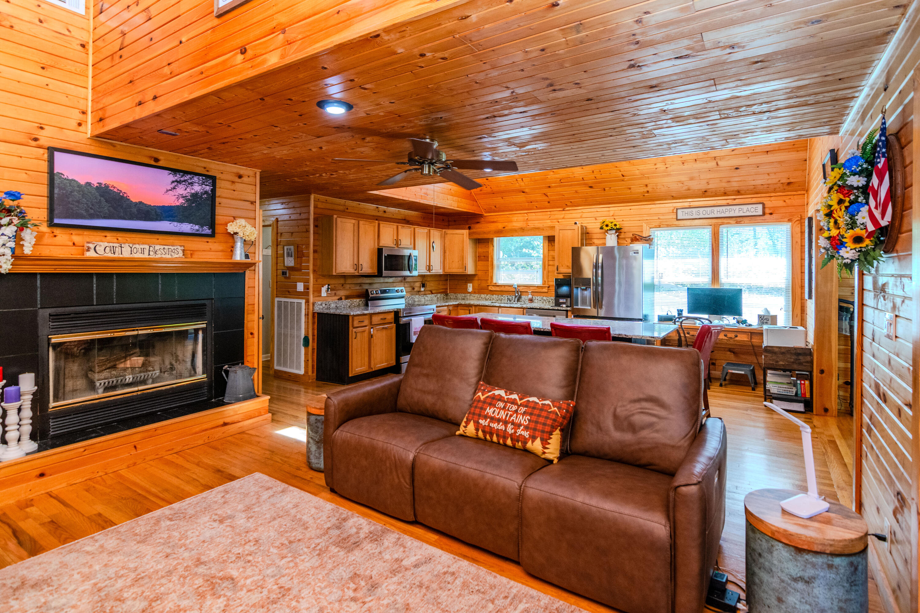322 Weekender Lane Property Photo 5